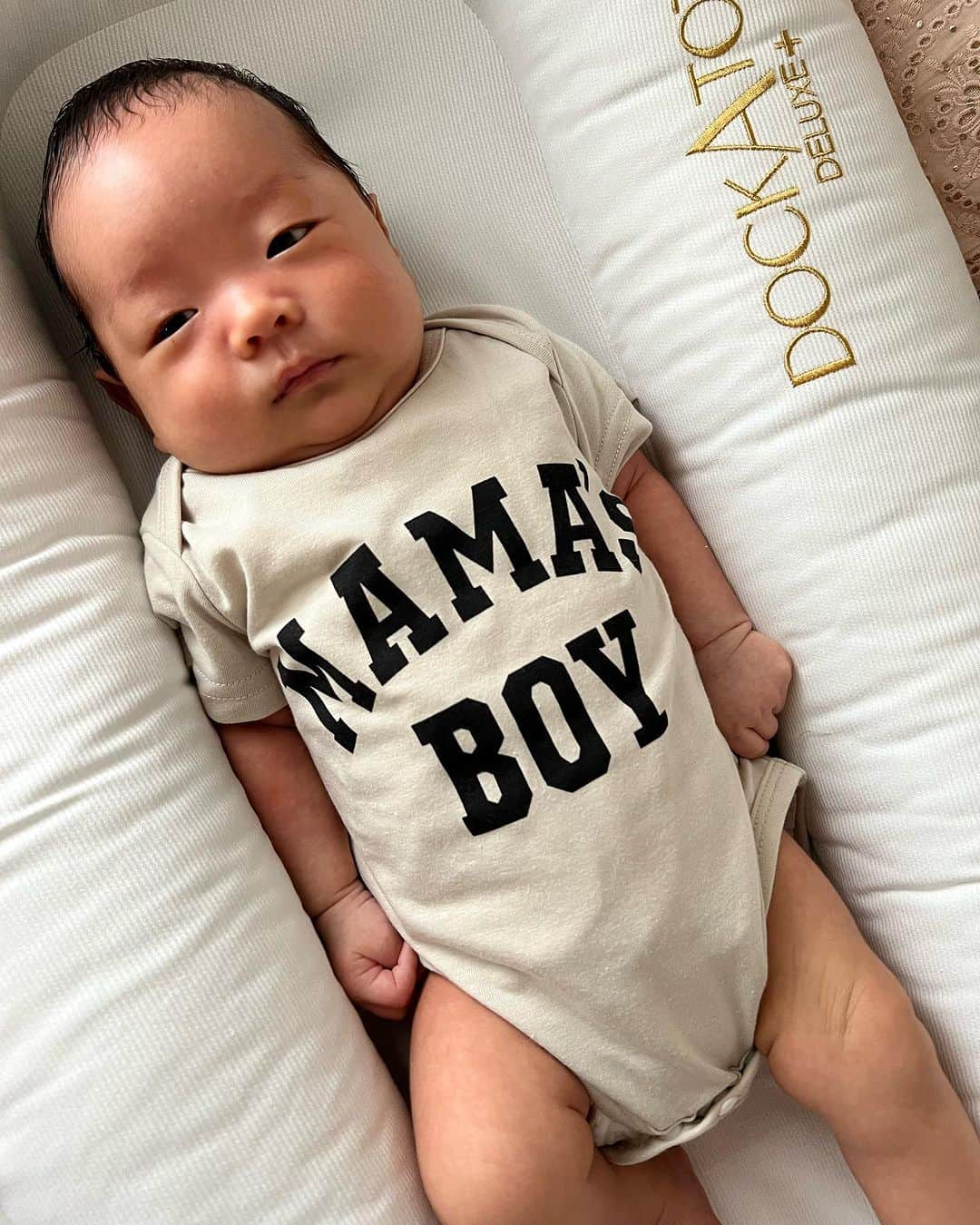 中村エリカさんのインスタグラム写真 - (中村エリカInstagram)「MAMA’s BOY👶🩵 寝てるけど😂 最後の写真の真っ直ぐ感が可愛い😍ww  . . #リンクコーデ #親子コーデ #mamasboy #ベビコーデ #赤ちゃんコーデ #shein #sheinkids #カーキコーデ #小さい彼氏 #育児 #子育て #生後1ヶ月ベビー」8月5日 16時07分 - erika__nakamura