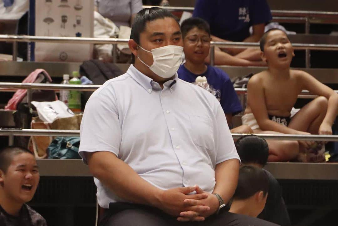 日本相撲協会さんのインスタグラム写真 - (日本相撲協会Instagram)「〈第68回進級試験並びに親善相撲大会〉  指導普及部の親方たちが出席し、審判など務めます。  #相撲　#sumo」8月5日 16時35分 - sumokyokai
