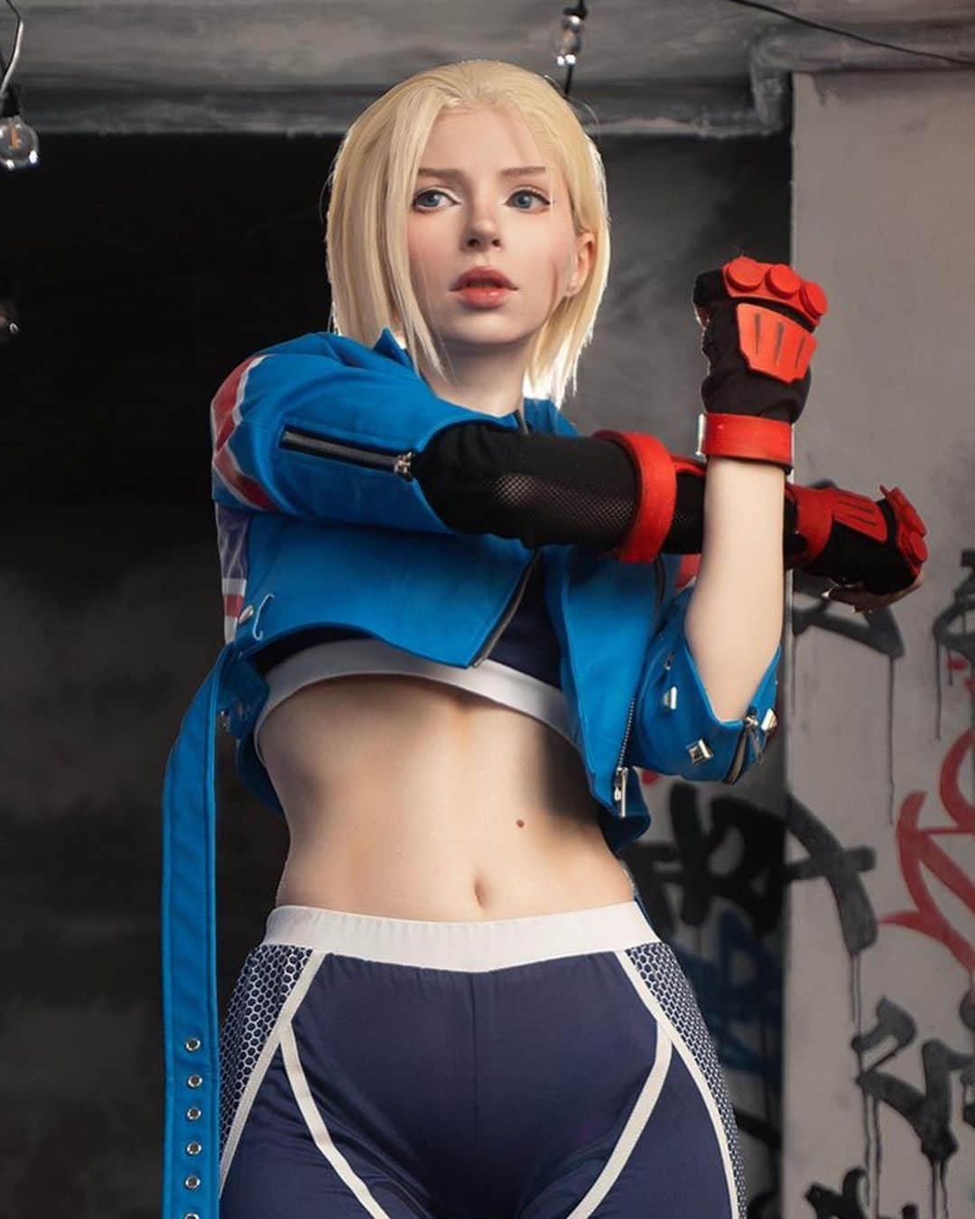 ソフィーさんのインスタグラム写真 - (ソフィーInstagram)「"Right. Who's next?"👊  My Cammy White Cosplay from Street Fighter 6!  Cosplay costume from @ezcosplay   Wig and arm guards by me   #StreetFighter6 #sf6 #cammywhite #cammycosplay」8月5日 16時40分 - peachmilky_