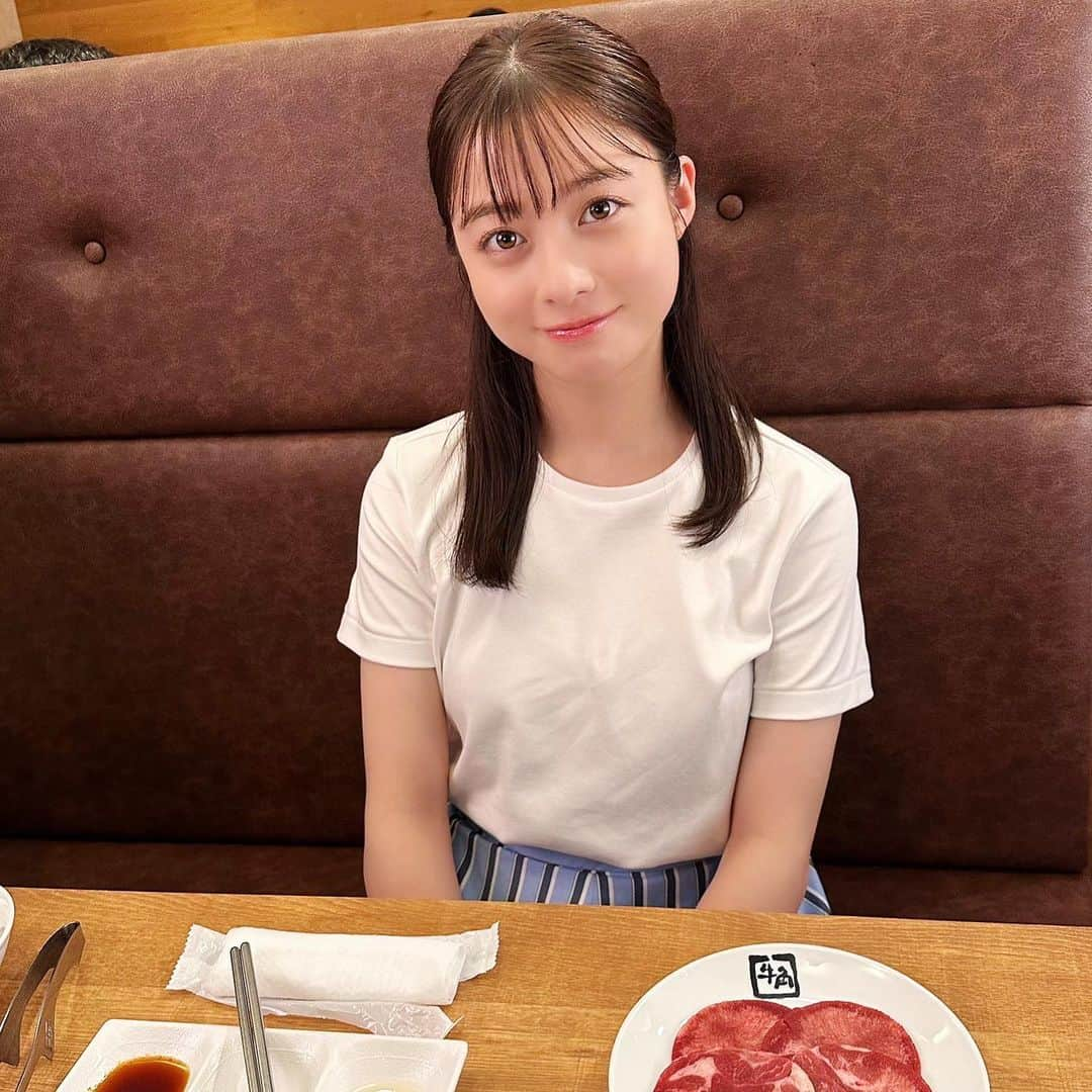 橋本環奈さんのインスタグラム写真 - (橋本環奈Instagram)「こんにちは！環奈MGです。  この度、牛角の新CMキャラクターを担わせていただく事になりました。  もうご覧になりましたか？  #橋本環奈 #橋本環奈2023 #橋本環奈マネージャー #牛角 #スタミナ祭」8月5日 17時22分 - kannahashimoto.mg