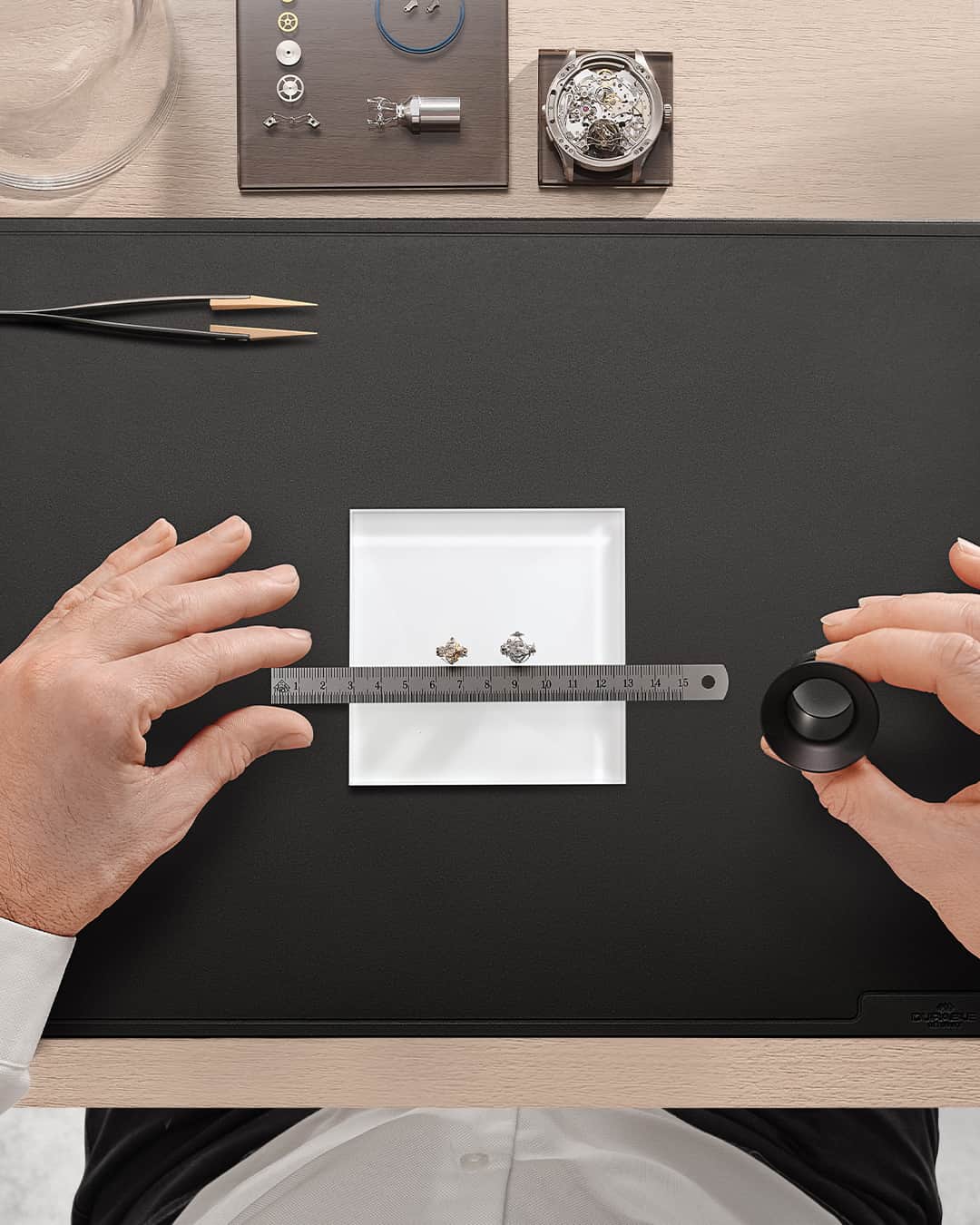 ジャガールクルトのインスタグラム：「Where the process of products’ creation begins. #InTheMaking _ In The Making, Research & Development  Discover watchmaking like never before. _ The constructor designs and develops each movement so that it follows the edges of the case perfectly. A new project requires an average of 2 to 5 years of collaborative effort and even more for grand complications.   #JaegerLeCoultre #InTheMaking #HomeOfFineWatchmaking #Craftsmanship #SavoirFaire」