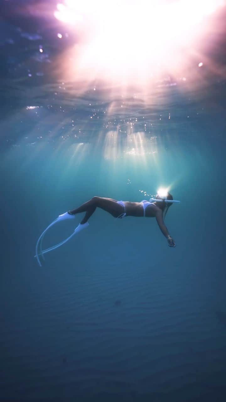H I R O M I M O R I Y Aのインスタグラム：「Best place🫶  早く海に帰りたいー😭  10月以降のご予約は　@aquaconnections_saipan にDMしてください🌴  #ocean #diving #sea #divinglife #sealife #beautifuldestinations #earth #earthfocus #nature」