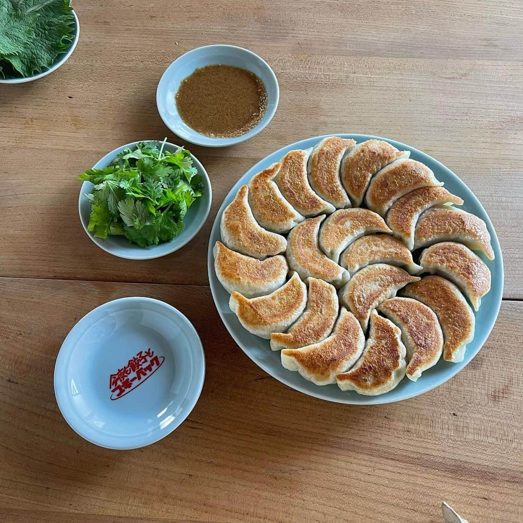 紺野彩夏さんのインスタグラム写真 - (紺野彩夏Instagram)「non-no web 大好きな餃子との記事が上がっていますので、ぜひご覧ください〜🫶🫶 美味しかった〜！」8月5日 19時08分 - ayaka_konno_official