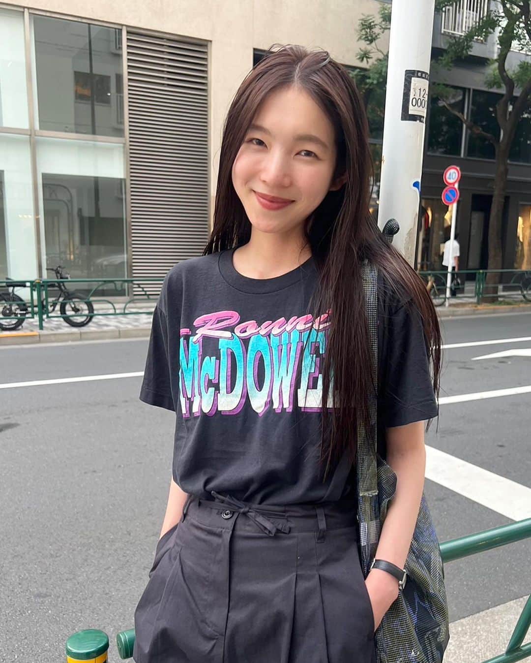 のインスタグラム：「😉✨」