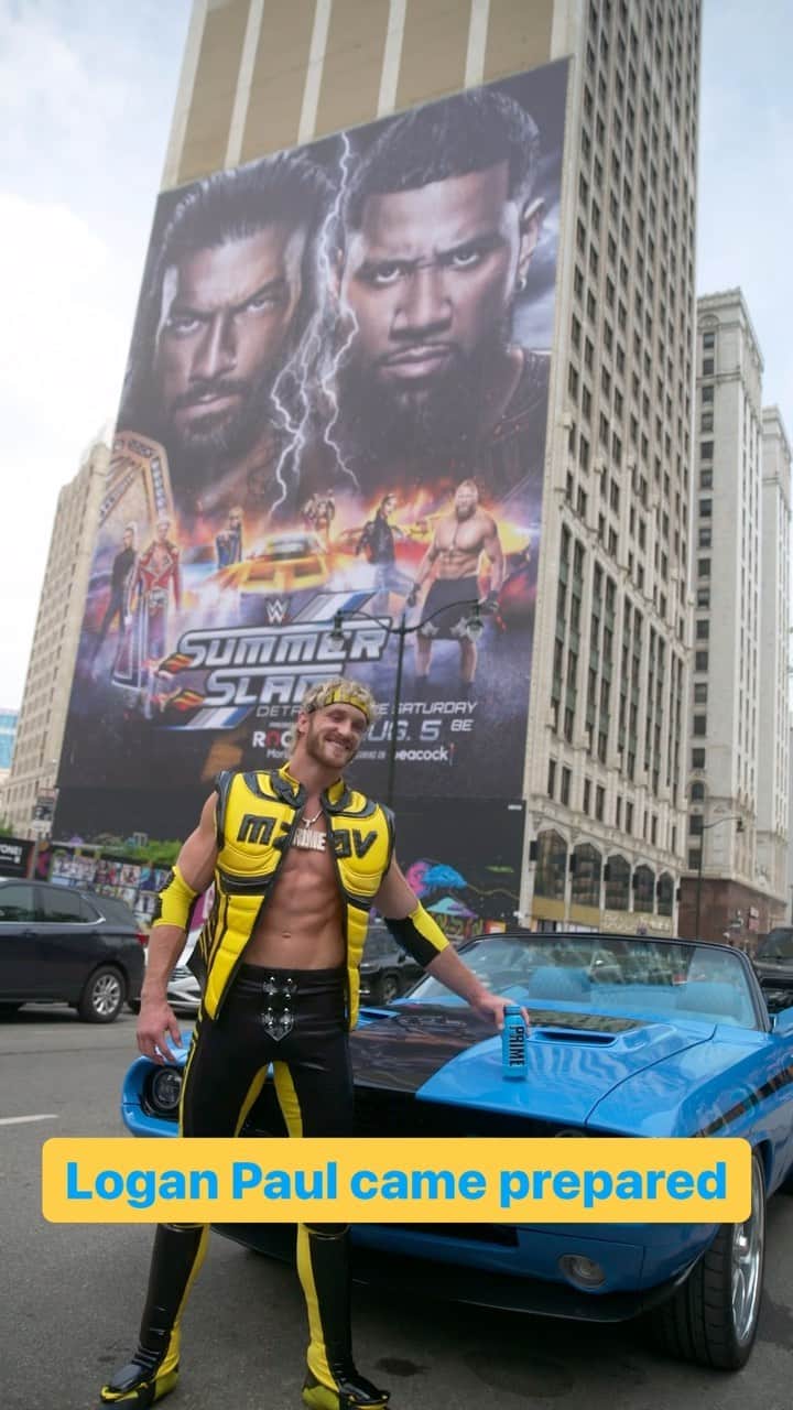 WWEのインスタグラム：「We can’t wait for @loganpaul vs. @kingricochet TONIGHT at #SummerSlam 🔥🔥🔥」