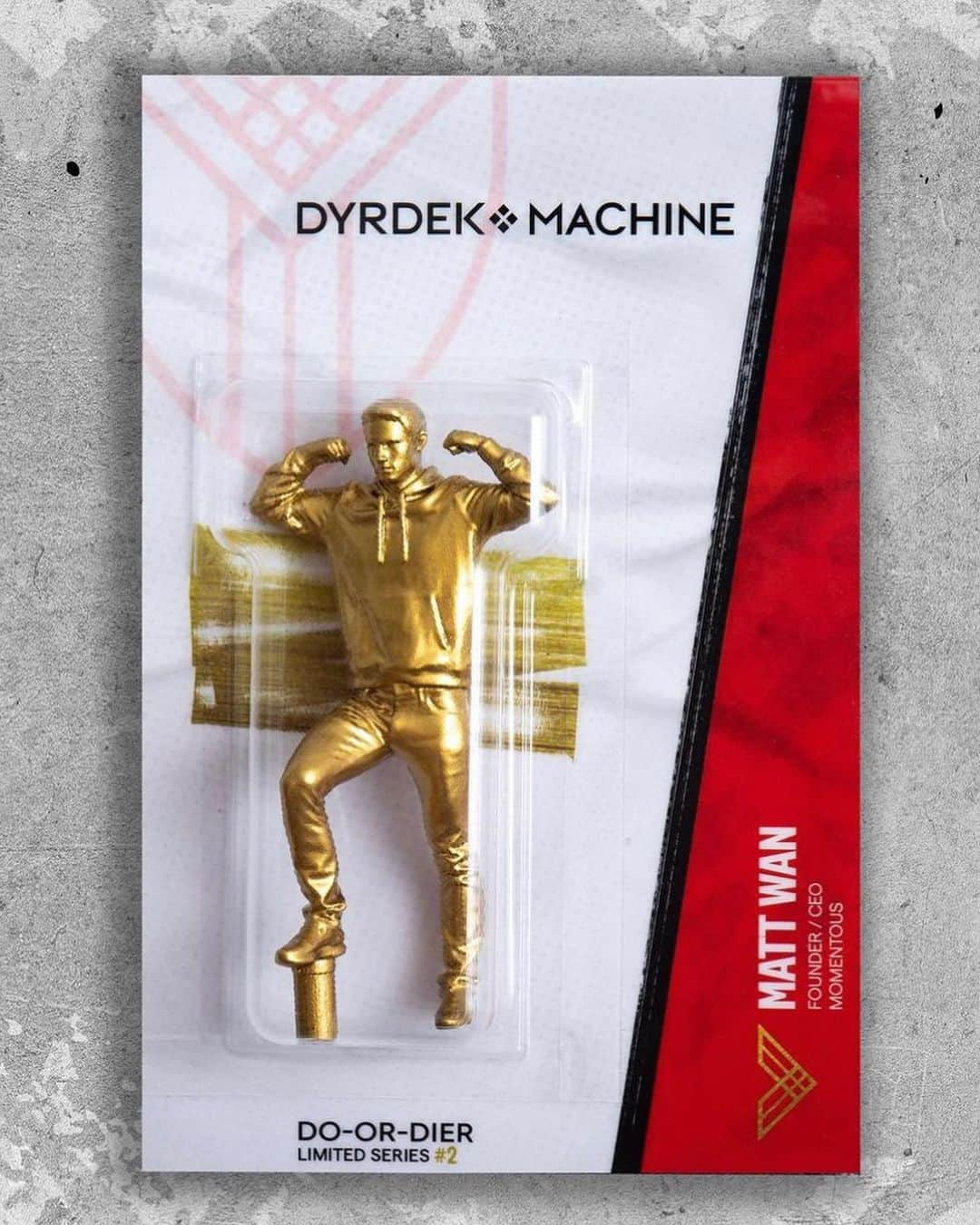 ロブ・ディアデックさんのインスタグラム写真 - (ロブ・ディアデックInstagram)「In 2016 when I launched the @dyrdekmachine  I decided that I would create a gold action figure of every person we built a company with . Building a company with someone is a meaningful commitment and love the idea of having each partner immortalized forever. I like say build together ,bound forever. You are really connected forever with those you create with regardless of the outcome .」8月6日 4時50分 - robdyrdek