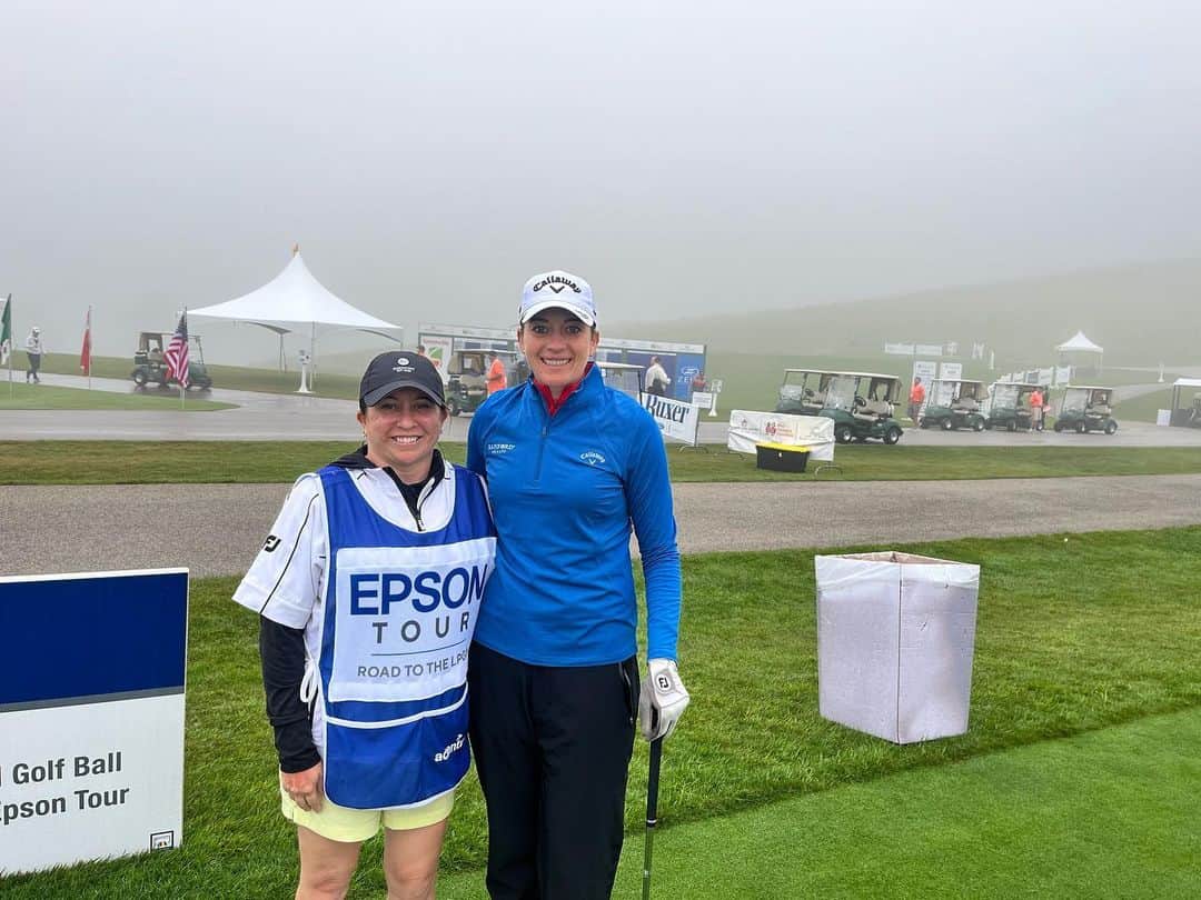 キム・カウフマンのインスタグラム：「Tough one yesterday coming up one shot short of playing the weekend. Nevertheless I was happy to see my game heading in a better direction. A huge thank you to @ekuhfeld for pushing my bag around this beast of a course!! I sure do love playing at @frenchlickresort !! Next stop - @fourwindscasinos in South Bend. #sanfordsports @sanford_glf @sanford_complex @footjoy @callawaygolf @callawayapparel @epsontour #epsontour」