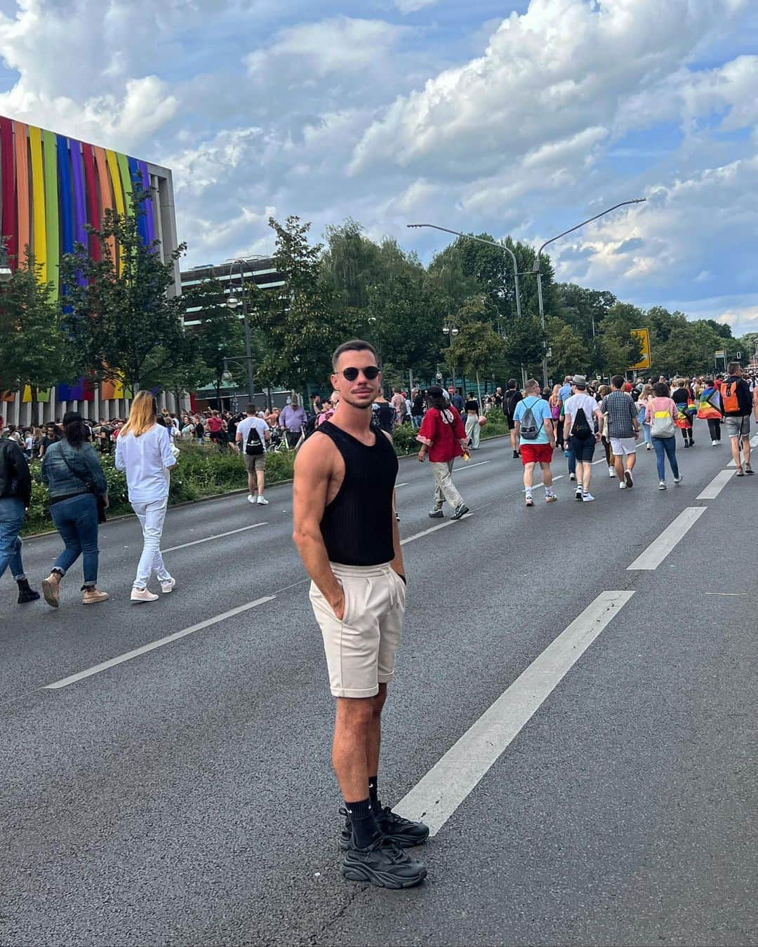 ヨリック・ヘンドリックスさんのインスタグラム写真 - (ヨリック・ヘンドリックスInstagram)「BERLIN PRIDE 🏳️‍🌈」8月6日 5時54分 - jorik.hendrickx