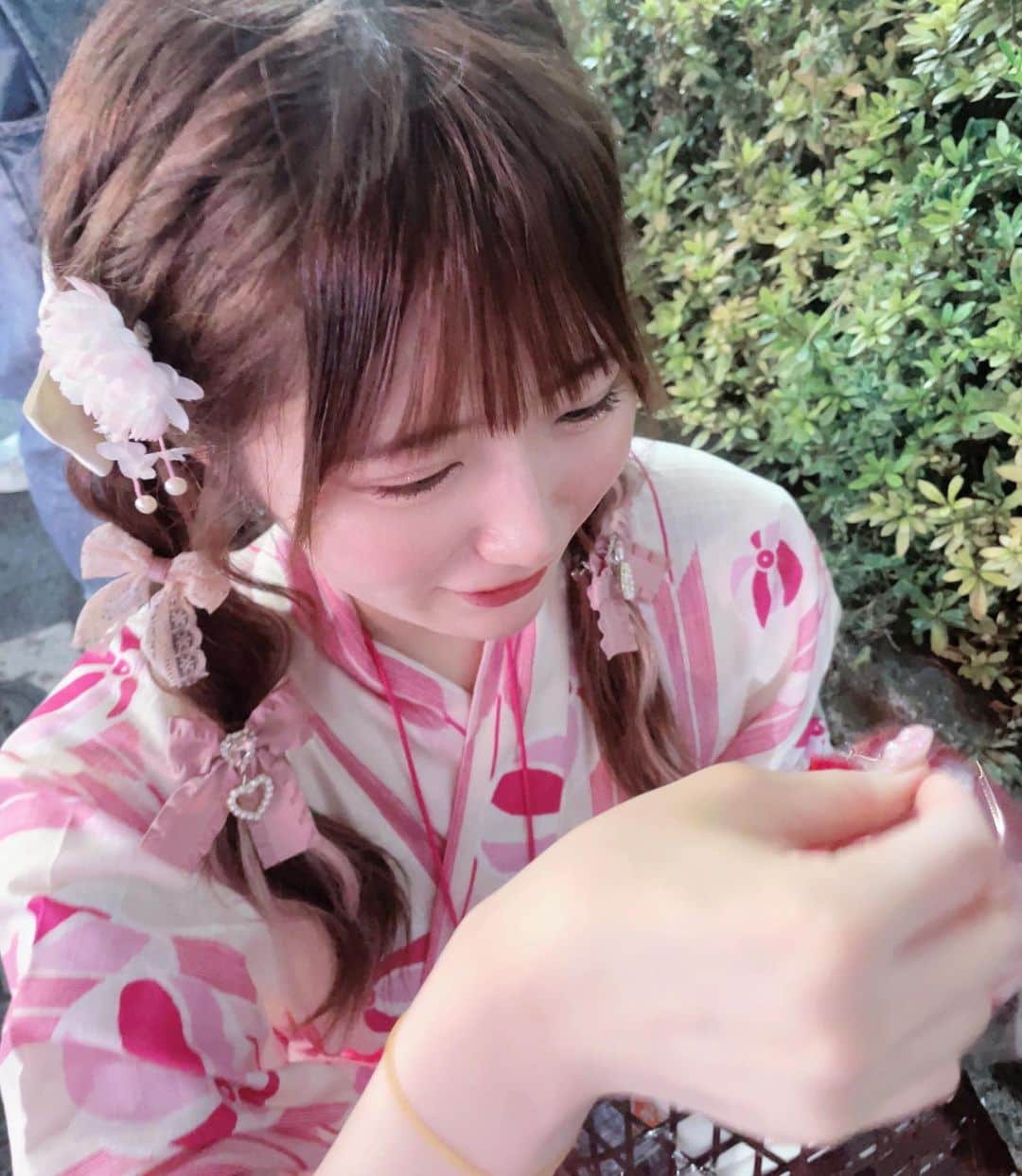 桃姫もえかさんのインスタグラム写真 - (桃姫もえかInstagram)「お願いKissでめをさましてほしいの🍎  #浴衣 #浴衣ヘアアレンジ #浴衣ヘア #浴衣アレンジ  #ヘアアレンジ #浴衣コーデ   #ヘアモデル#ヘアメ  #お祭り   #量産型コーデ #量産型 #量産型女子 #量産型オタク   #地雷系女子  #おしゃれさんと繋がりたい  #アイドル    #アイドル好きと繋がりたい #地下アイドル  #雰囲気すきな人いいね #自発ください #いいね返し #美男美女さんと繋がりたい  #アニメ好きな人と繋がりたい  #自撮り界隈 #kosplay #隠しきれないヲタク #被写体モデル  #likeforlike #instagood  #selfie」8月5日 21時21分 - moeka_141221