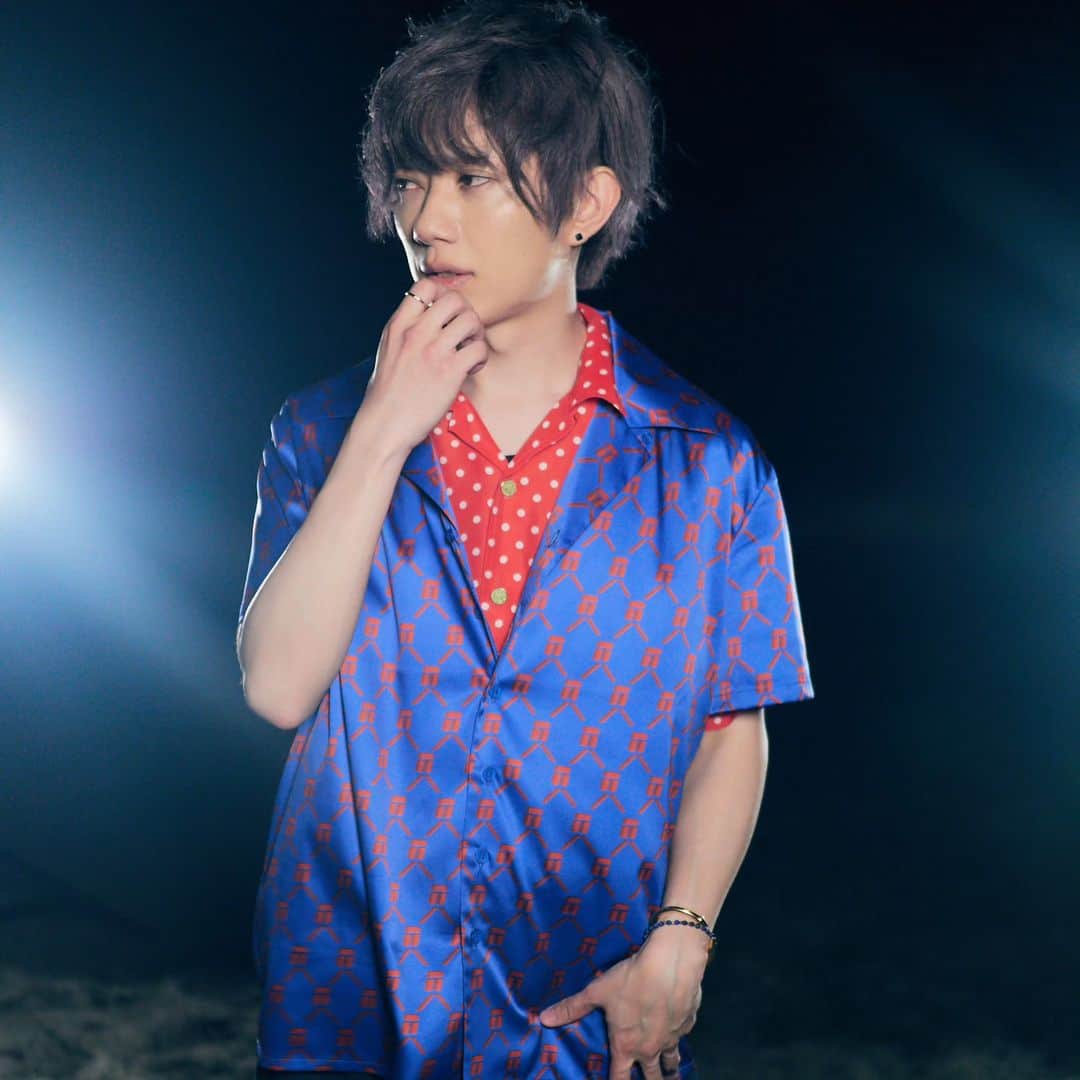 涼平さんのインスタグラム写真 (涼平Instagram)「シャツONシャツ👚」8月5日 21時14分 mm_peko