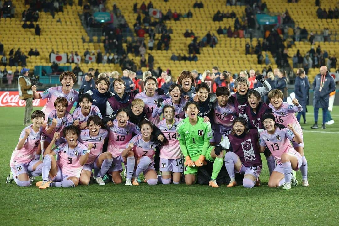 長野風花さんのインスタグラム写真 - (長野風花Instagram)「.  No words can describe the love I have for this team🥹 Great team effort. On to the next round!!  みんな本当にありがとう！！ 次もみんなで🇯🇵❤️  #fifawwc #nadeshiko」8月5日 21時19分 - pu_chaaaan01