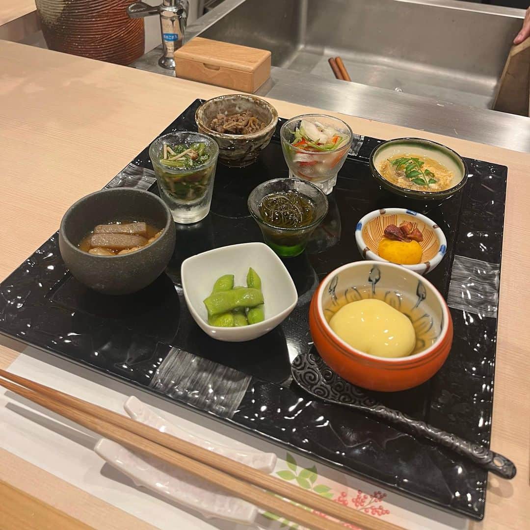はるぽんさんのインスタグラム写真 - (はるぽんInstagram)「⁡ ⁡ 旬の食材を使った 福島にある割烹料理やさん🥢 ⁡ 銀杏苦手やったけど、ここのは 全くえぐみなくて鮮やかな緑色で 美味しく食べれた🌸✨️✨️ ⁡ 全部美味しかったんやけど 〆の冷やしすだちうどんが美味しすぎた‼️ 接待とかでも使えそうなお店でしたっ🤭 ⁡ #福島グルメ  #福島ディナー  #割烹料理」8月5日 21時31分 - harupon96