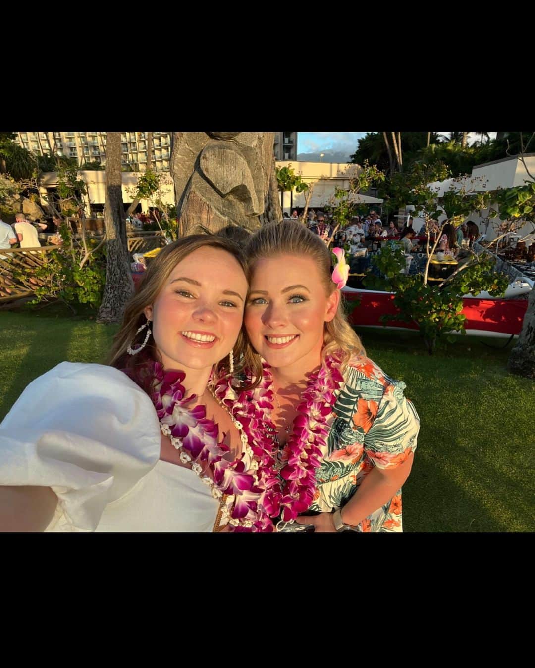 マライア・ベルのインスタグラム：「Happy birthday best friend (big sis)!!❤️」