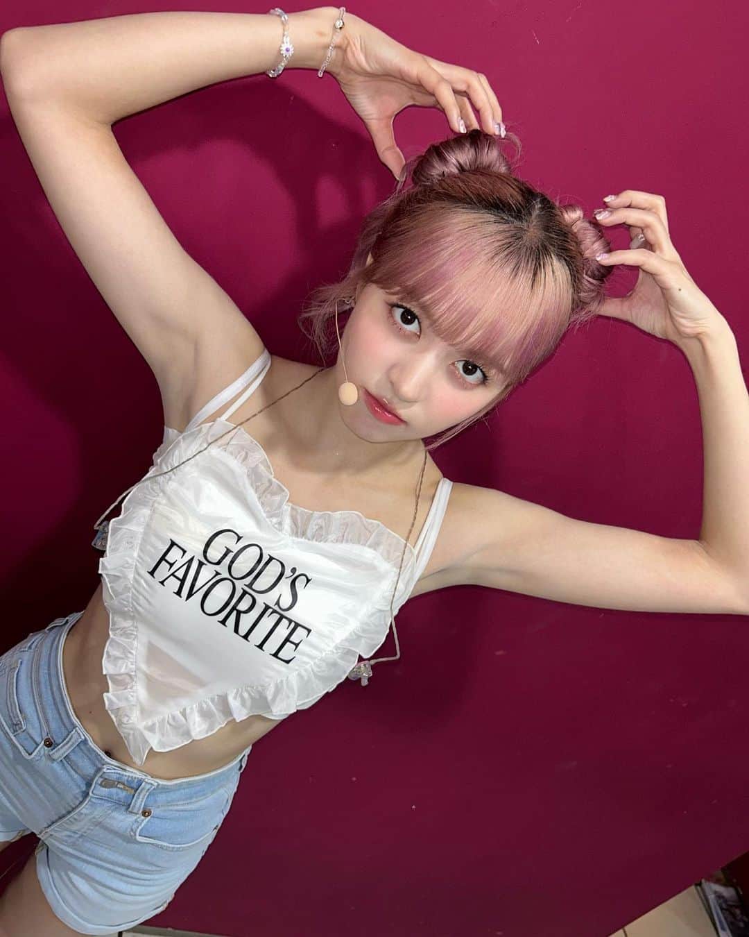 NMIXXさんのインスタグラム写真 - (NMIXXInstagram)「Love this top ngl. Makes me feel ✨special✨. #NMIXX #엔믹스 #LILY #릴리」8月5日 21時53分 - nmixx_official