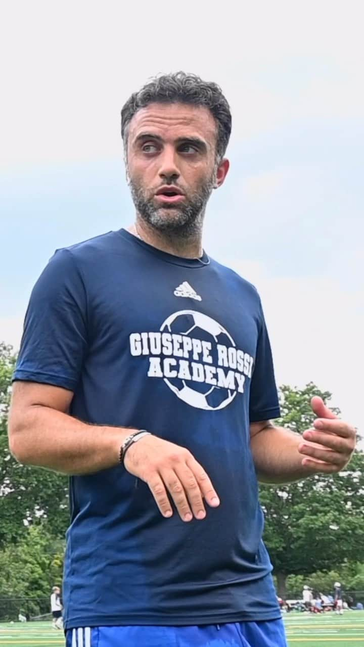 ジュゼッペ・ロッシのインスタグラム：「Join the Giuseppe Rossi Soccer Camp!! Link in BIO for registration ✨⚽️✨⚽️✨⚽️✨#GRacademy #GRsoccercamp」