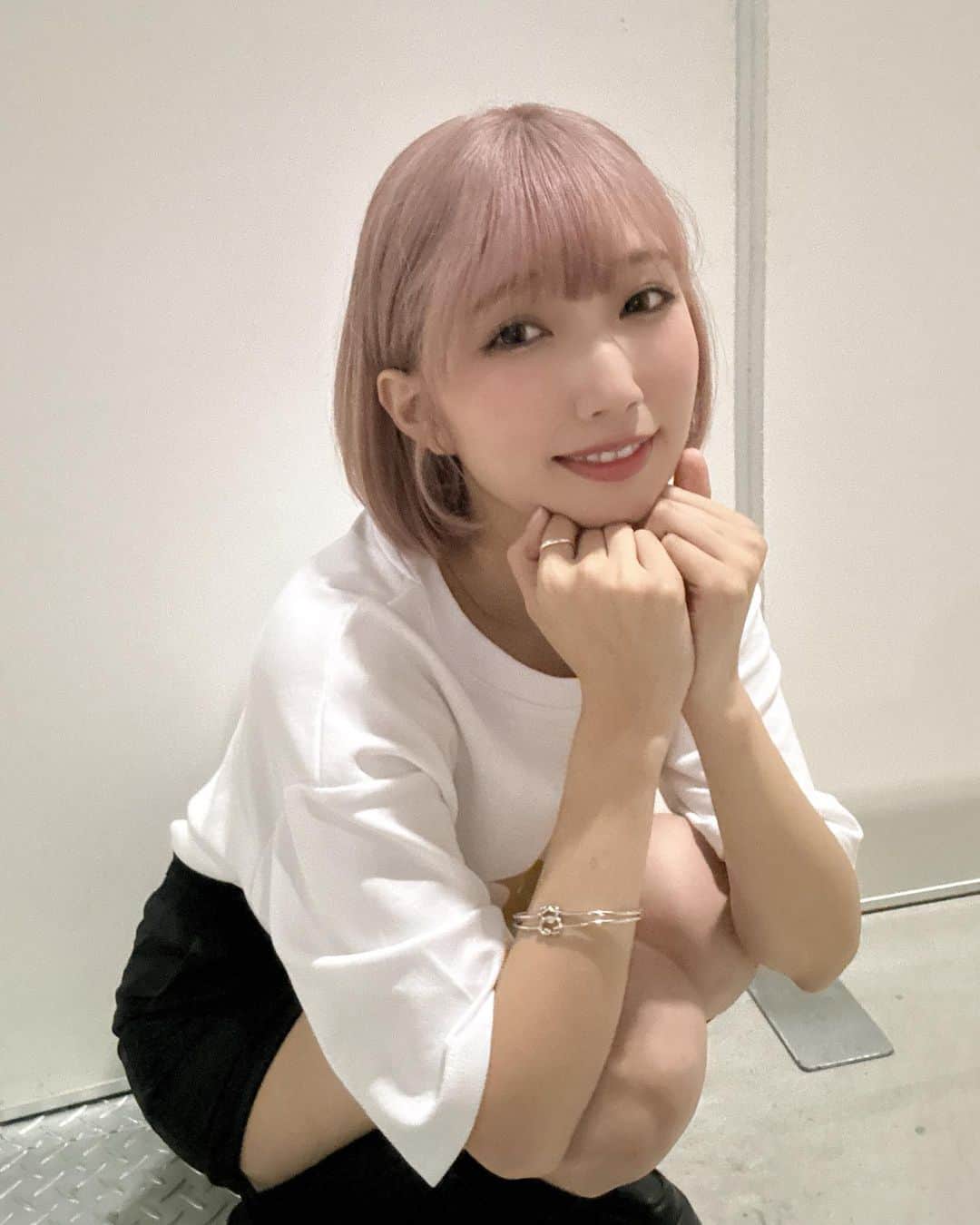 霜月めあのインスタグラム：「きゅるるんな顔🫶 . . . .  #霜月めあ #めあめあ #model #sexy #selfie #animegirl #셀카 #셀스타그램 #패션스타그램 #데일리 #asiangirl #cosplay #좋아　 #follow #like #tokyo #ootd #自撮り界隈 #自撮り女子 #sexybody #love #맞팔 #tagsforlikes #japanesegirl #女孩 #发#爱 #instadaily #グラビア #日系穿搭」