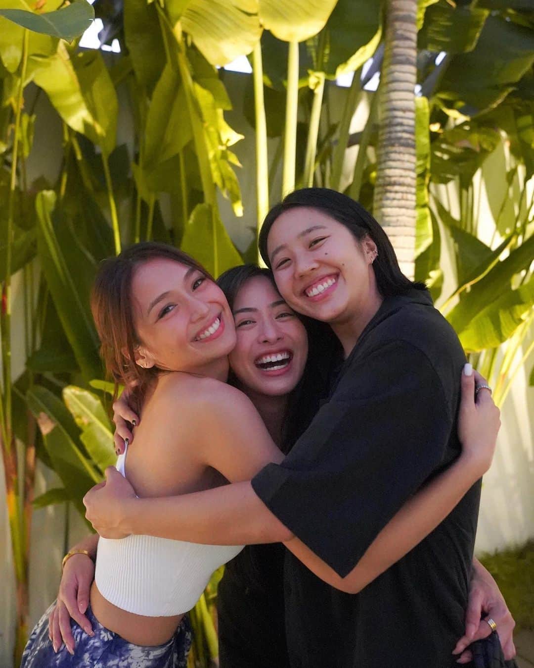 Kathryn Bernardoのインスタグラム：「Spent our last few days in Bali to celebrate @arisse's birthday! Bitin, but so glad we got to do this together. 😎  30 definitely looks good on you! (But maybe cut back on the afternoon naps and try not to yawn after every meal. Hahaha!) We love you, dsnts! 🥹」