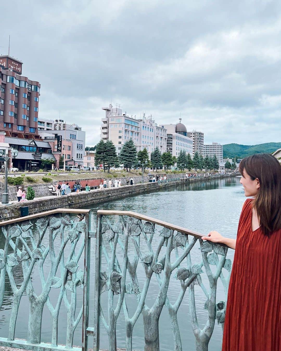 Remiさんのインスタグラム写真 - (RemiInstagram)「lovely n quaint town Otaru, Hokkaido レトロでノスタルジックな小樽旅🎼 目に入るもの全てがどこか懐かしくて、歩いているだけで楽しい街👟  歴史的建造物をリノベーションしたクラシックホテルOMO3小樽がまた素敵で、ガイドウォークやオルゴールの音色で小樽の街の魅力を最大限に楽しめました✨  北海道は都市ごとに全く違った魅力があって奥が深いなぁ😌  ----------------- 📍北海道小樽市 🏨 #omo5小樽  #星野リゾート @omo_hotels  @hoshinoresorts.official  🗓2023.7 -----------------  #北海道 #小樽 #星野リゾート  #hokkaido #otaru #omo #omo5otaru #visitjapan #lovetabi #lovetabimama」8月5日 23時17分 - remi_912