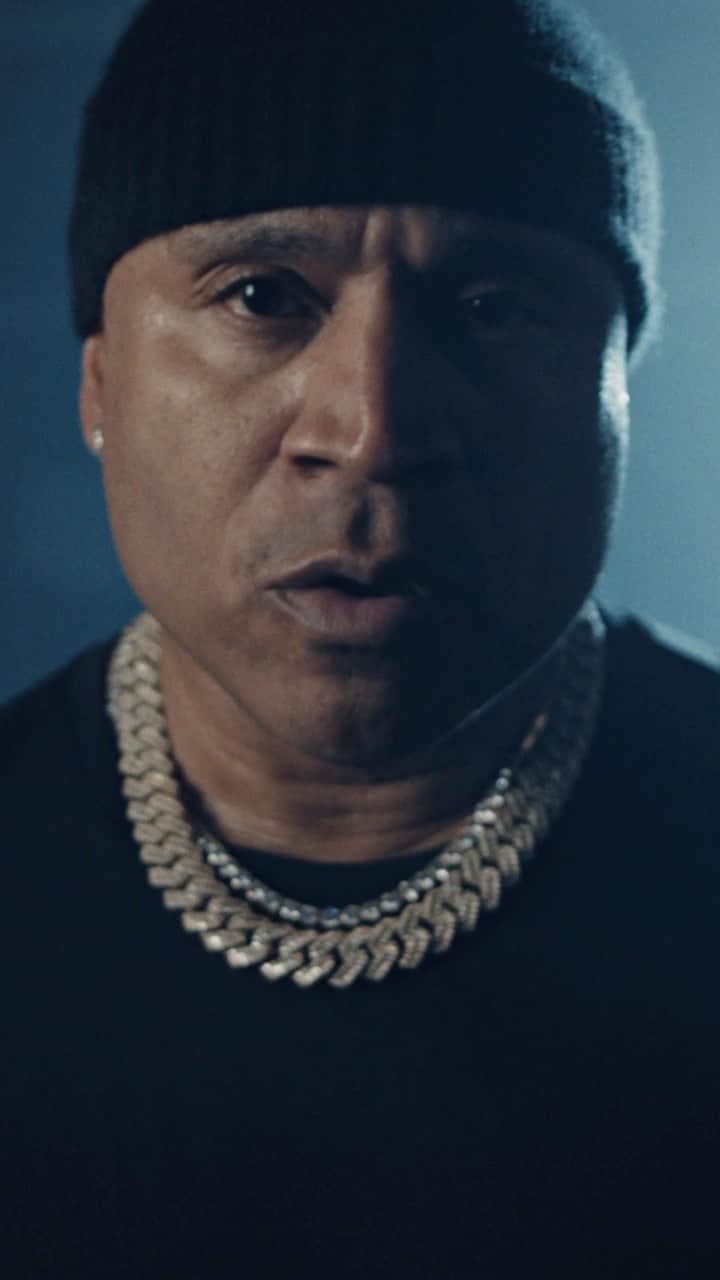 Wal-Mart Stores, Incのインスタグラム：「Check out our latest edition of #BlackAndUnlimited to get a peek into LL Cool J’s winning mindset. Full ep live on YouTube! @llcoolj #Hiphop #Motivation」