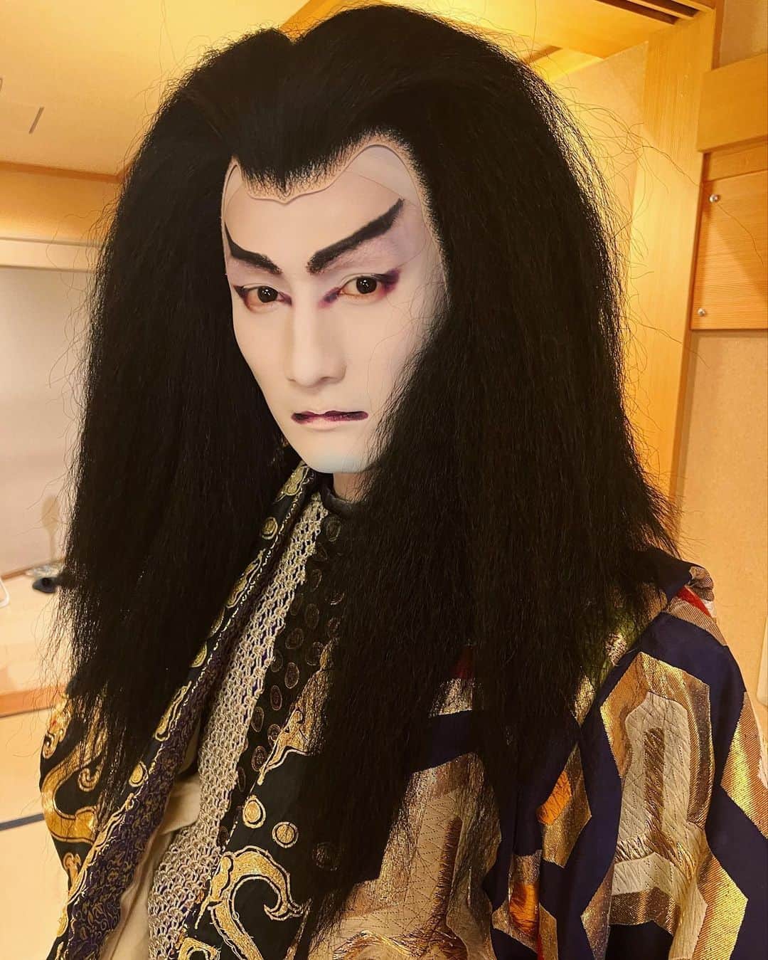 中村隼人のインスタグラム：「八月納涼歌舞伎 無事に初日を迎えました。 今ある力をぶつけて、全力で駆け抜けていきたいと思います！ #歌舞伎座 #納涼歌舞伎 #新水滸伝 #中村隼人 #林冲」