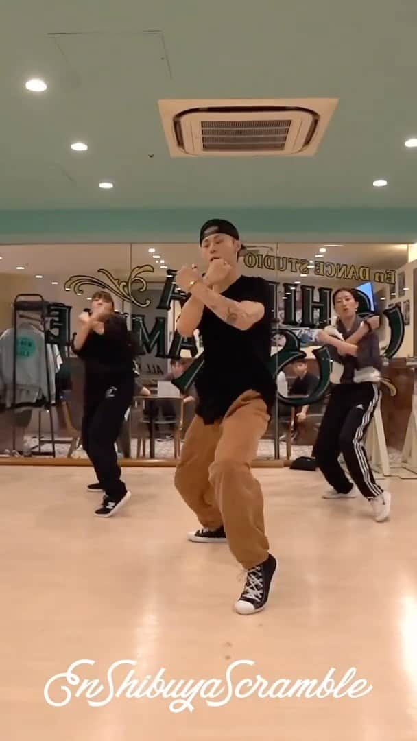 SHiNのインスタグラム：「🔥🔥🔥 🎵Meek Mill - Tupac Back feat.Rick Ross  #meekmill #tupacback #endancestudio #choreography #dance #hiphopdance」