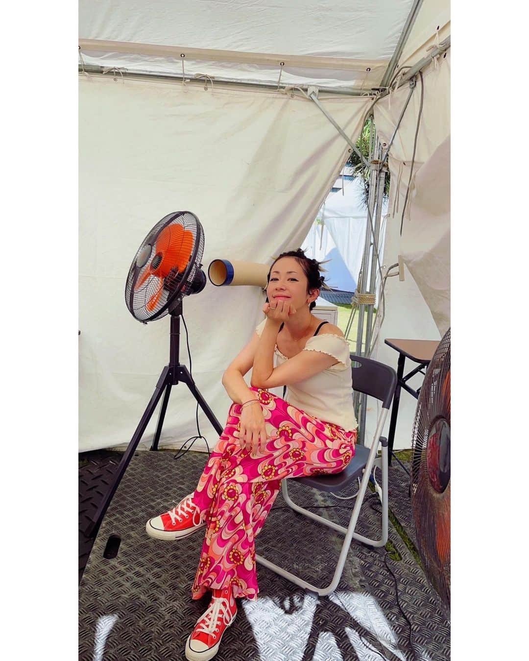 木村カエラさんのインスタグラム写真 - (木村カエラInstagram)「とにかく暑かったよ、福井は。🤩 色んな意味で熱かった❤️‍🔥  @oneparkfestival」8月5日 23時56分 - kaela_official