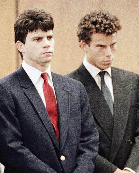 E! Onlineさんのインスタグラム写真 - (E! OnlineInstagram)「When Erik and Lyle Menendez went on trial—twice—for the 1989 murder of their parents, the definition of a media frenzy ensued. Link in bio for more on the disturbing case— and TikTok's newfound obsession with it. (📷: AP Photo)」8月6日 0時00分 - enews