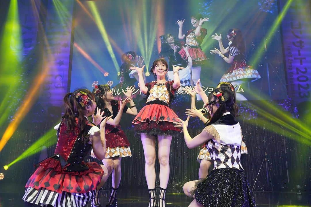 AKB48 Officialさんのインスタグラム写真 - (AKB48 OfficialInstagram)「#AKB現チームファイナルコン  #チームB推しコン 🩵👍🏻  ご来場・ご視聴ありがとうございました〜🌟  キラキラの笑顔が溢れた、チームBらしい明るく楽しいコンサートとなりました😍💕  そして、#坂口渚沙 がこのコンサートをもって AKB48を卒業いたしました🌸 卒業後も #なぎちゃん の応援をよろしくお願いします📣  コンサートのアーカイブ✨ 明日の #倉野尾チーム4 コンサートはHuluでご視聴いただけます👀  #浅井チームB #チームB #AKB48 #AKB #チームＢ推し」8月6日 0時15分 - akb48