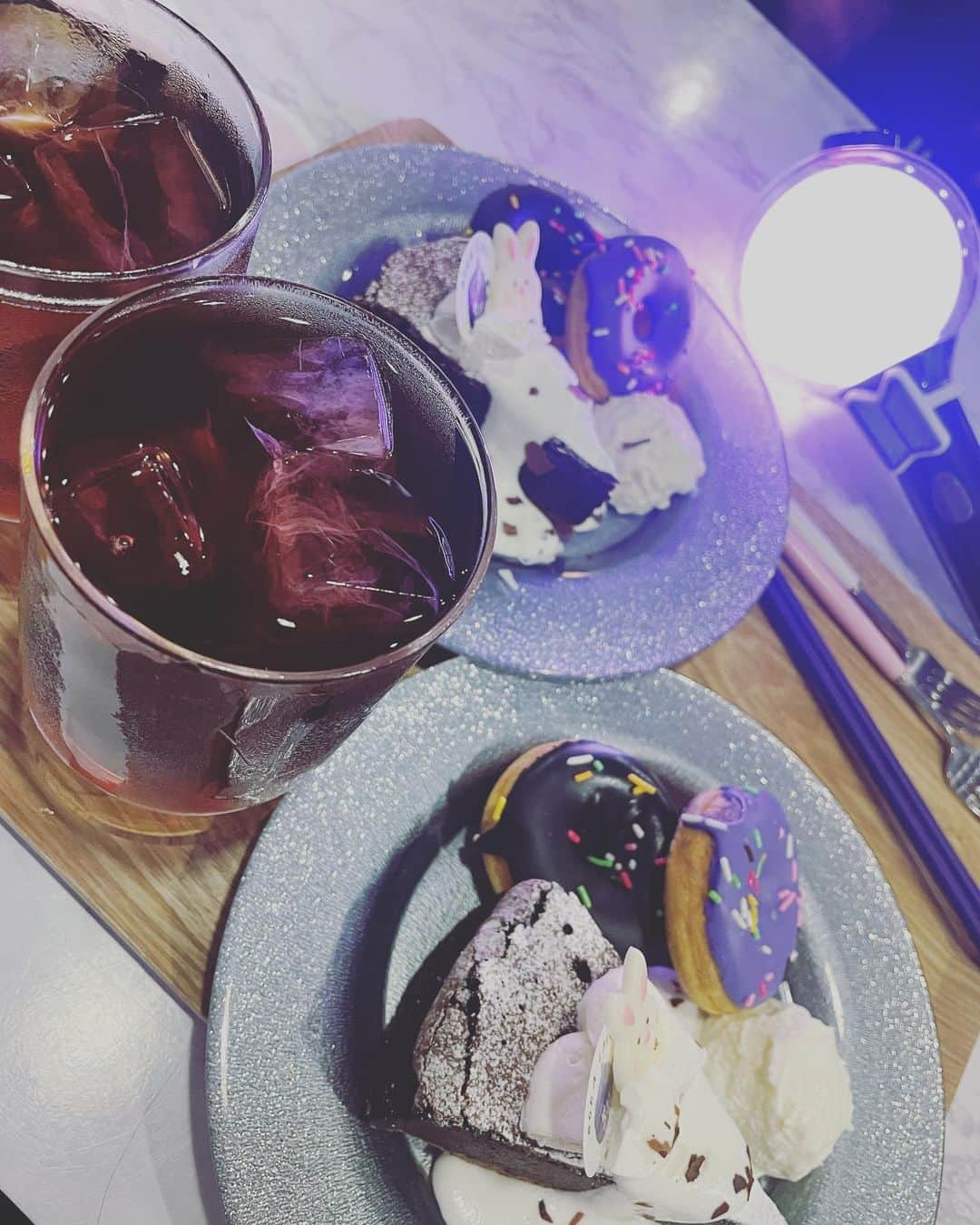潮崎豪のインスタグラム：「. 短い時間でしたが癒し空間でした。  明日からの 灼熱の夏、闘い抜きます！！  #SUGA_AgustD_TOUR_the_Final」
