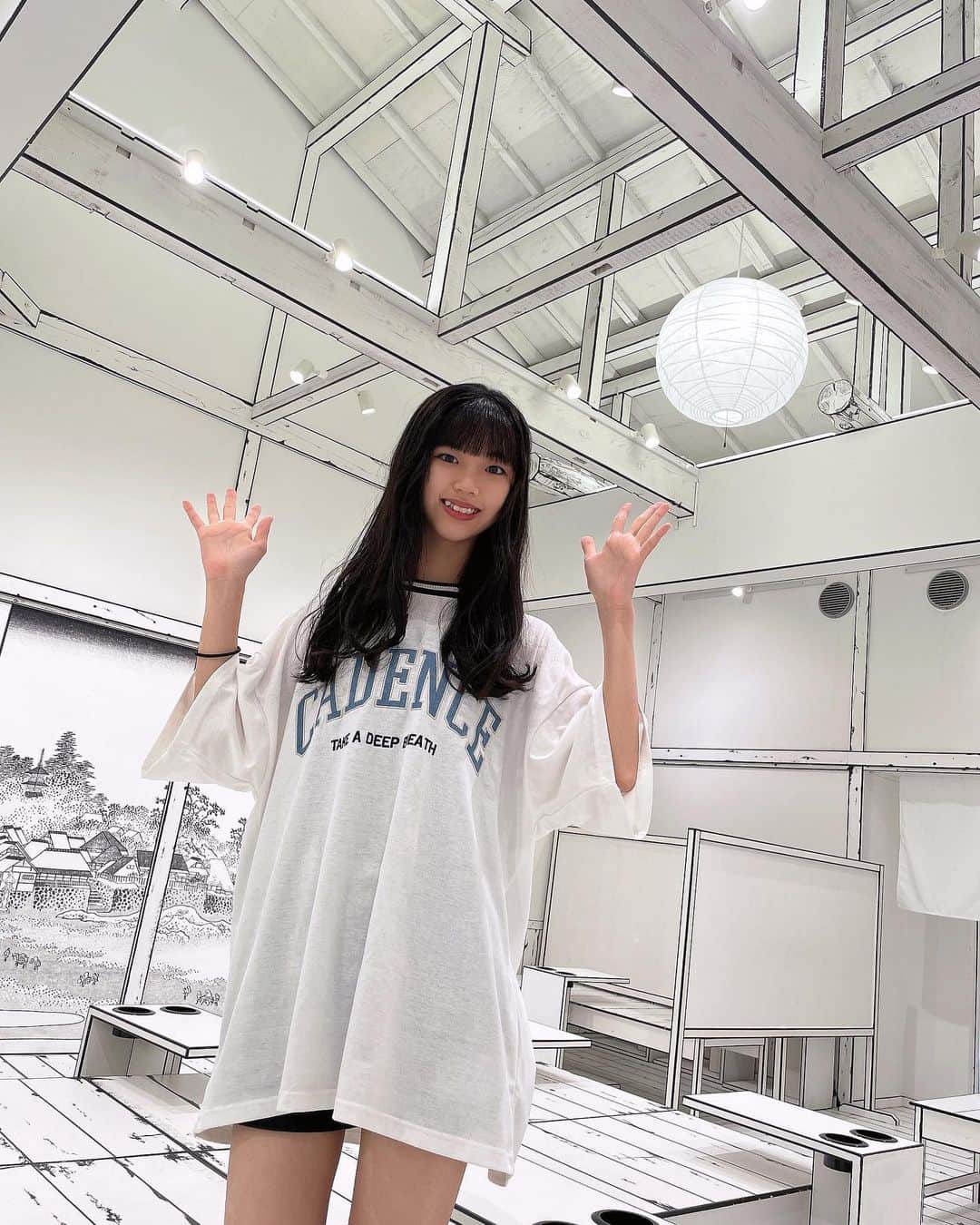 北島澪のインスタグラム：「japankidsfashionweek マイコーデコンテスト💚  たくさんのいいね❤️ 本当にありがとうございました🥰  みんなからの応援が 澪の力となり、澪の支えです💚  いよいよあと少しで本番┣¨‡ ┣¨‡( > ·̫ <⸝⸝ᐢ )💗🎶  全力で楽しんできます🥳   #japankidsfashionweek   #jkfw   #マイコーデコンテスト   #キッズモデル   #ジュニアモデル   #モデル   #インスタキッズ   #jkfwマイコーデ   #ランウェイ   #inocenceworld   #イノセンスワールド   #白黒   #モノクロ   #北島澪   #夢アドシトロン   #ありがとう   #感謝   #大好き」