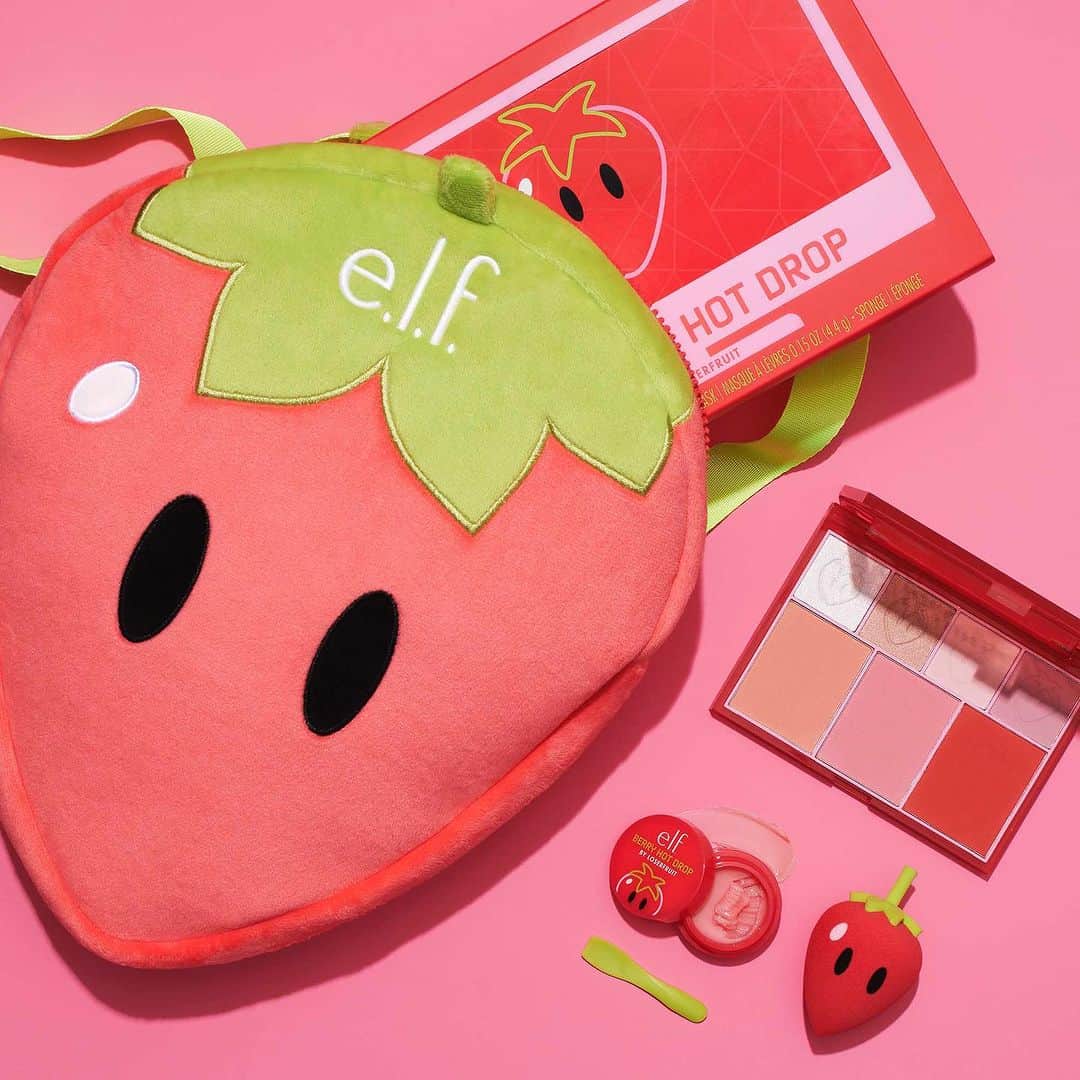 e.l.f.さんのインスタグラム写真 - (e.l.f.Instagram)「If you missed our Berry Hot Drop Vault on elfcosmetics.com (SOLD OUT) don’t worry!   You can still shop the 3 piece set at:  🇨🇦: NOW AVAILABLE in Canada at @shoppersbeauty 🇺🇸: TARGET.COM, TOMORROW 8/6 🇦🇺 AUSTRALIA: ELFCOSMETICS.COM.AU, TOMORROW 8/6 🇬🇧🇮🇪 EUROPE: SUPERDRUG.COM, TOMORROW 8/6  The juicy 3-piece set includes: 🍓Strawberry Plush Makeup Sponge: Apply your game face like an e.l.f.ing pro with Loserfruit’s iconic strawberry 🍓Strawberry Download Palette: Create winning looks for eyes and face with pigment-packed, berry-hued shades 🍓Strawberry Surge Lip Mask: Lead your lips to a super-soft victory with a nourishing, strawberry oil-infused formula  #elfcosmetics #elfingamazing #eyeslipsface #crueltyfree #vegan」8月6日 0時53分 - elfcosmetics