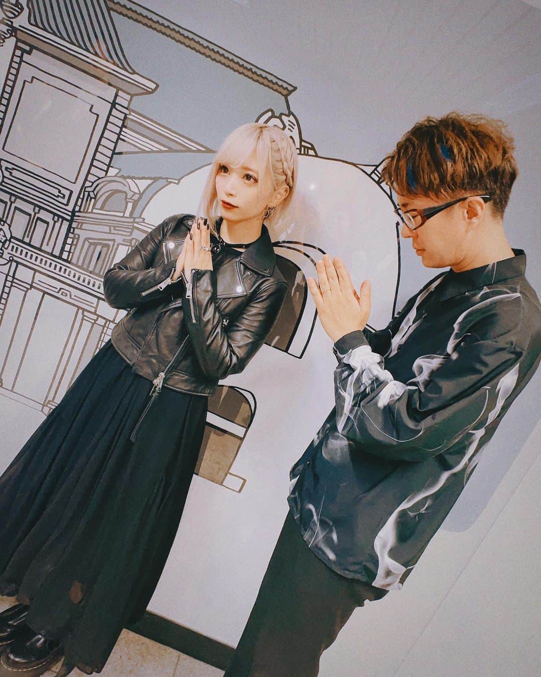 ReoNaのインスタグラム：「SACRA MUSIC FES. x AnimagiC  Nach einem Jahr konnte ich wieder meine LIVE für dich in Deutschland präsentieren. Konntest das "Eins-zu-eins" Gefühl spüren?   Weil ich Anime liebe. Weil ich Anime-Songs liebe. Deswegen ist das hier der Ort, an dem wir uns sehen konnten. Vielen herzlichen Dank ...!  Keyboard: Ryohei Arahata  1年ぶりにドイツのあなたにお届けできたLIVE。 “一対一”、感じていただけたでしょうか。 アニメが好きだから、アニソンが好きだから、出会えた場所。 ありがとうございました…！  Key.荒幡亮平  #AnimagiC2023 #SACRAMUSIC @sacramusic_jp」