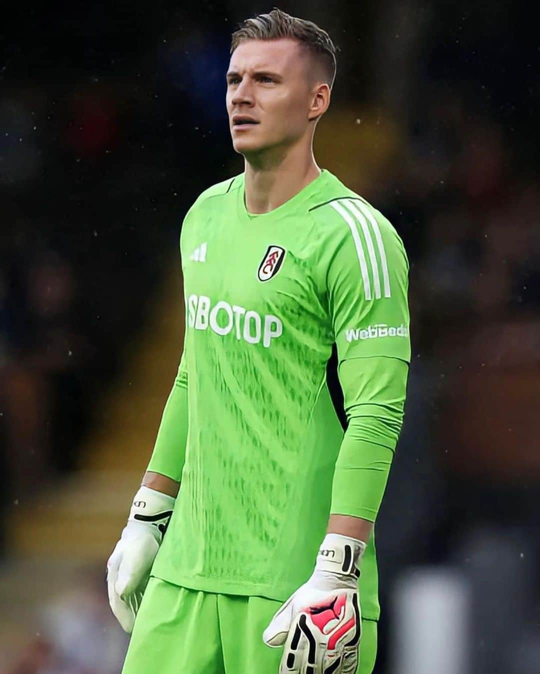 ベルント・レノさんのインスタグラム写真 - (ベルント・レノInstagram)「Good to be back at the cottage😃 Last friendly done ✅ now focus on next Saturday 💪🏽」8月6日 1時18分 - berndleno1