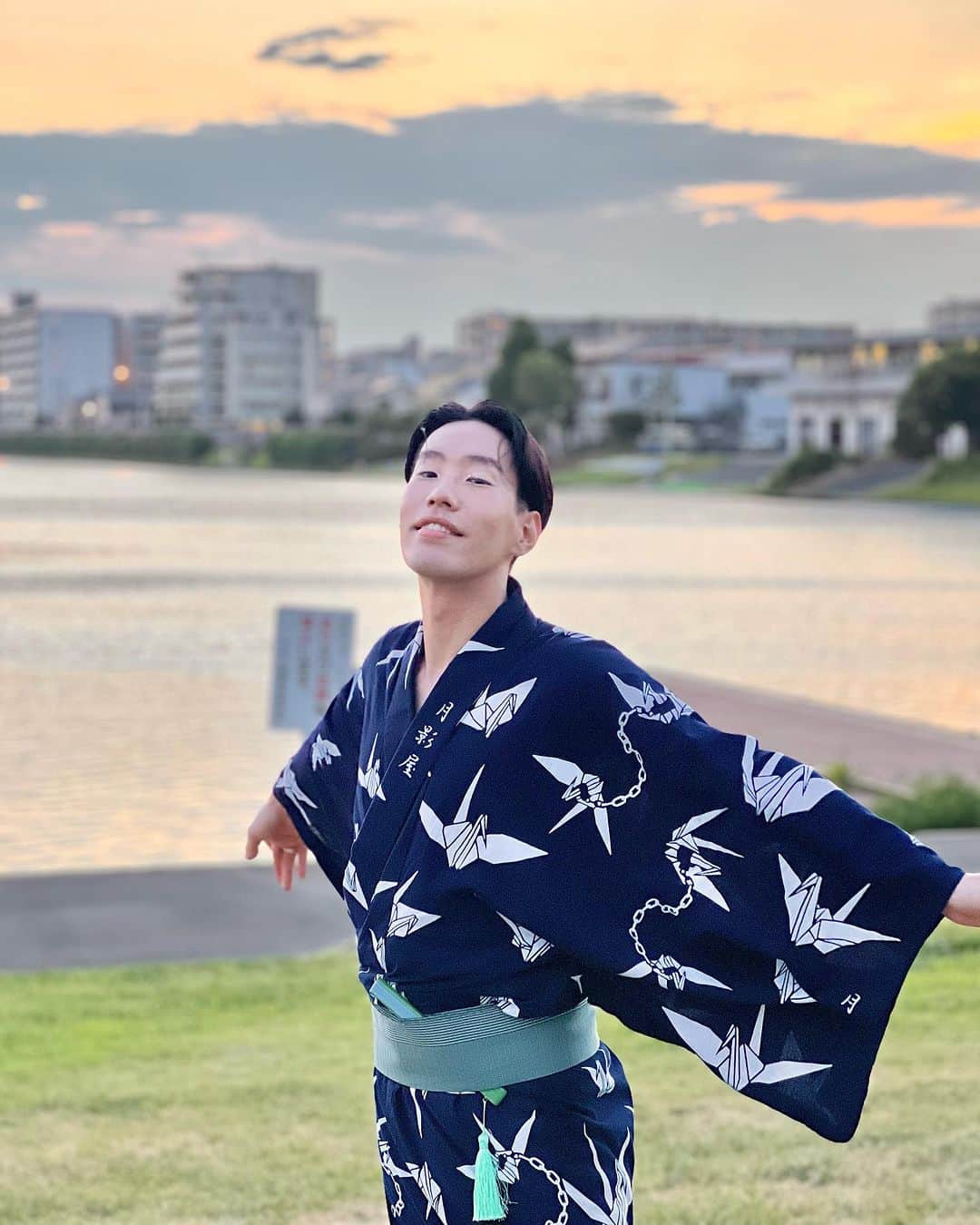 坂口涼太郎さんのインスタグラム写真 - (坂口涼太郎Instagram)「🎇🕺🎆」8月6日 1時20分 - ryotarosakaguchi