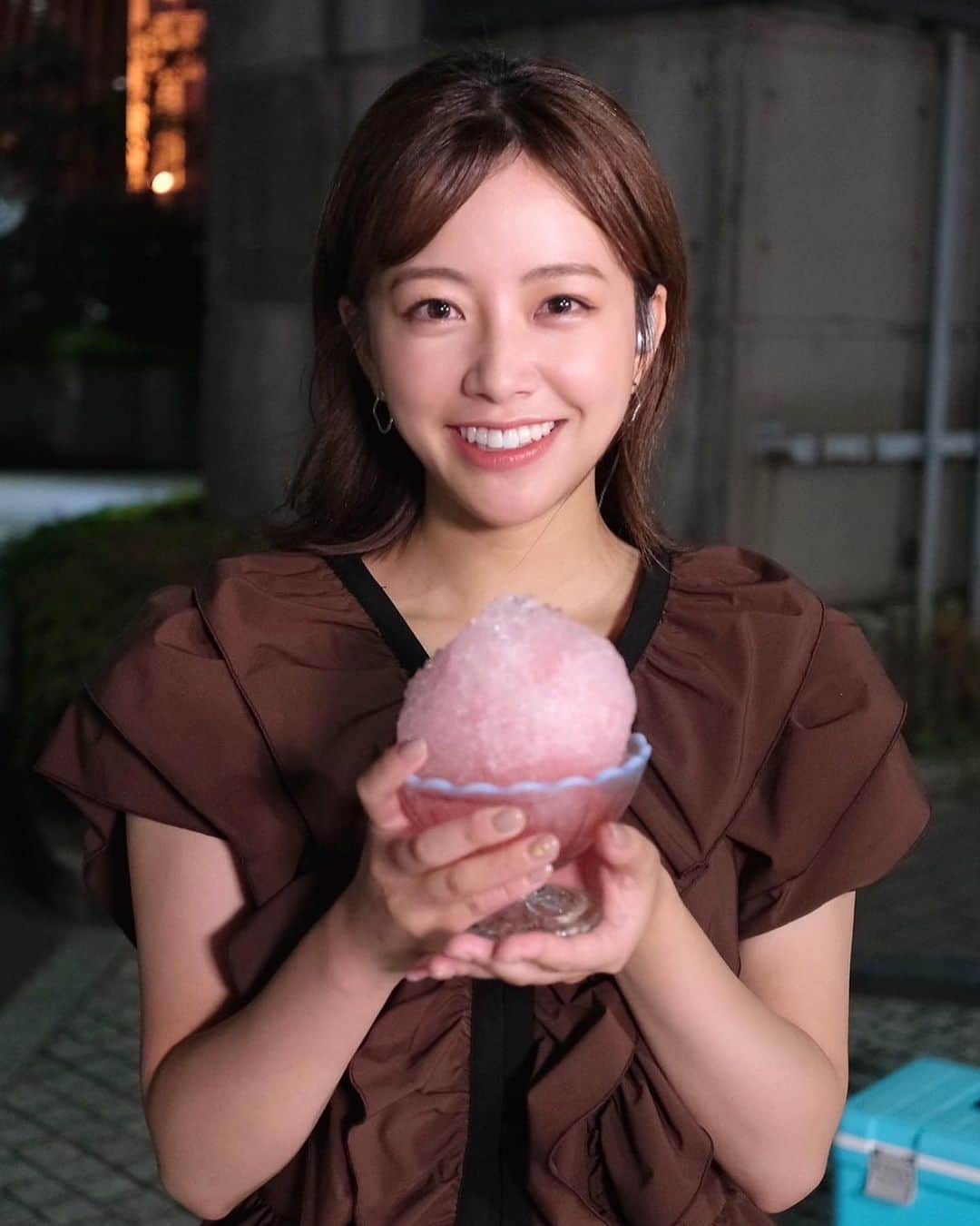のインスタグラム：「今日も蒸し暑さは続きます。日差しがない日でも熱中症対策は欠かせません。 そんな暑い夏にぴったり！現在開催中の"かき氷甲子園"🍧 全51種類の中から皆さんも推しかき氷を見つけてみてはいかがでしょうか？！ #中川絵美里 #情報7daysニュースキャスター  #Weatherニュースキャスター」