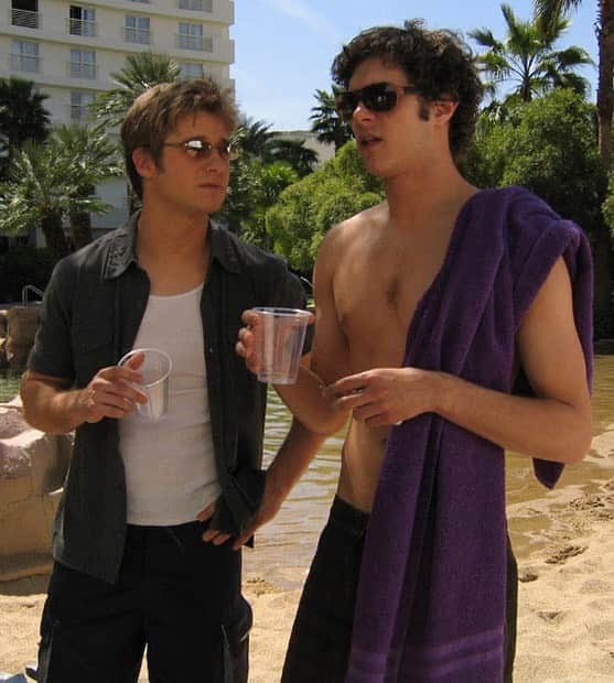 ベンジャミン・マッケンジーのインスタグラム：「“The OC” premiered 20 years ago today. I keep showing my kids pics to prove how cool I used to be, but for some reason they don’t seem to get it. ♥️ #theoc」