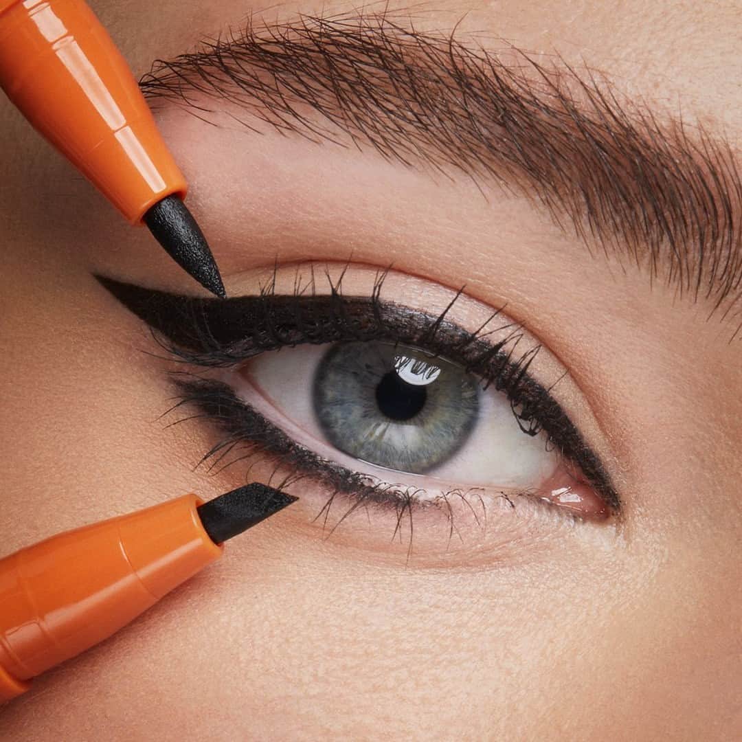 KIKO MILANOさんのインスタグラム写真 - (KIKO MILANOInstagram)「Precise lines only! Our Waterproof Eyeliner Duo is your perfect ally for creating bold, graphic looks 🧡🖤 Tried it yet? ⁣ ⁣ Waterproof Eyeliner Duo - Energy Boost Foundation 02 - Radiance Boost Concealer 01 - Caring Eyebrow Duo 02, 03 ⁣」8月6日 4時00分 - kikomilano