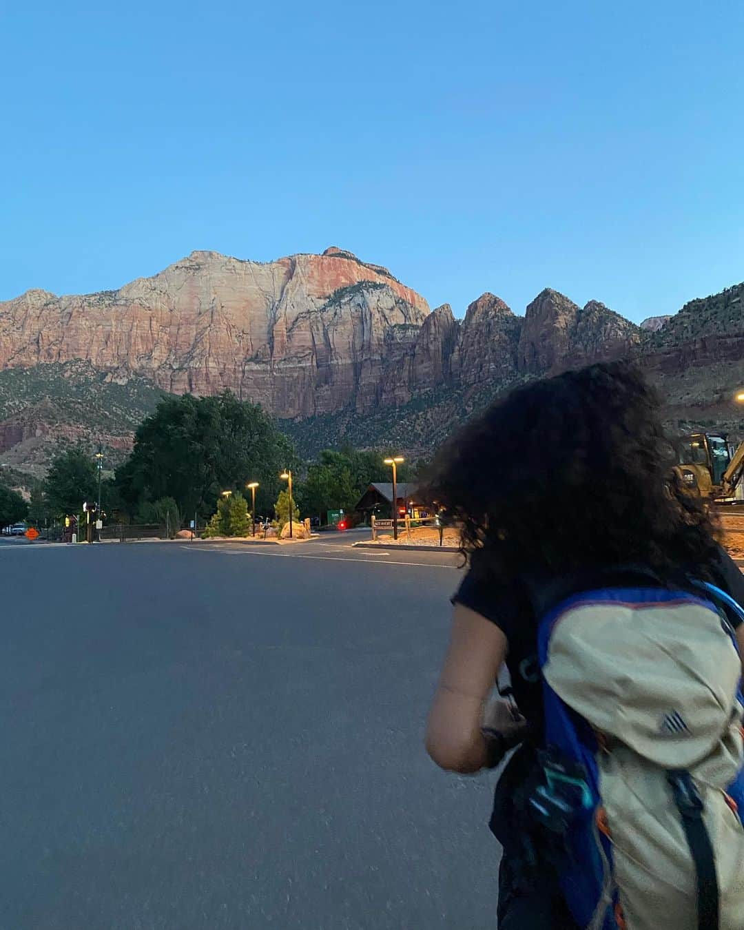 さんのインスタグラム写真 - (Instagram)「Zion ⛰️」8月6日 4時32分 - auroraperrineau