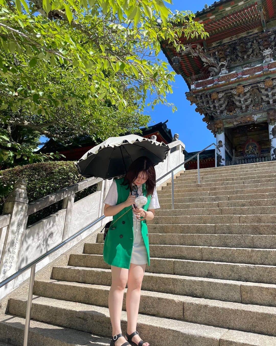 後藤沙梨花さんのインスタグラム写真 - (後藤沙梨花Instagram)「ごきげんよう♪  今週もお疲れ様です🩰🫧  今週は先日広島に旅行に行った写真をお届けします🍁♡ たのしかったなーーー！！  お天気に恵まれ、日傘と扇風機が手放せませんでしたが、充実した日々でした( ◠‿◠ )  なんといっても牡蠣🦪が美味しすぎて、たっくさん食べました！！🤤🤤 前まではむしろ苦手な印象があったのですが、最近大好きになりました！ 舌が大人になったのかもしれません🤭💞💞 他にも美味しいもの沢山食べれて幸せだったな〜  最終日にはフェリーに乗って宮島に行き、厳島神社に行きました〜⛴️🩵 街並みも素敵で、鹿もいたりして🦌❕ とっても楽しかったです！  ミスコン活動を始めてから、周りのお友達がピンショットをたくさん撮ってくれるようになりました（ ; ; ）💛 ミスコン活動に協力的で、支えてくれる優しい人たちが周りにいてとっても嬉しいです😭😭🩵  毎日投票、インスタやTwitterに反応くれる皆様もありがとうございます😭 今日も #ももぽち お願いします❤︎  #学習院女子大学 #和祭 #gwc #Missgwc2023 #misscontest2023 #ミス和コンテスト #ミスコンテスト　#ミス和 #gakushuinwomenscollege #ミス和コンテスト2023 #ミスコン #春からgwc #学女 #学女ミスコン #ミスコンファイナリスト」8月12日 18時38分 - missgwc2023