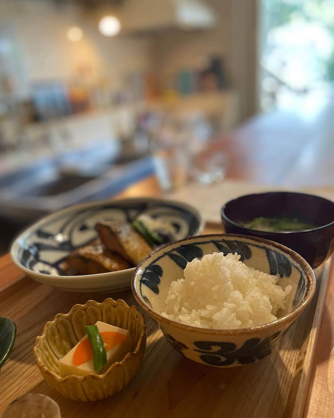 峯村沙紀さんのインスタグラム写真 - (峯村沙紀Instagram)「🍚😋💕 ・ ・ 休日のランチ♫ 軽井沢で10年修行された新城シェフのお店😊 日曜日限定でオープンされていて、徳を積みました🥰  鯖の味噌煮定食をいただきましたが、長野のお味噌の味が染みていて、本当に美味しくて癒されました😇  10月には恵比寿にもお店を出されるとのことで、またお邪魔しに参りますっ‼️ @restaurant_hosomichi  #ランチ #代々木上原 #ホソミチ #発酵食 #東京ランチ #日曜日限定 #からだにいいもの」8月6日 14時18分 - minemuuuno.insta