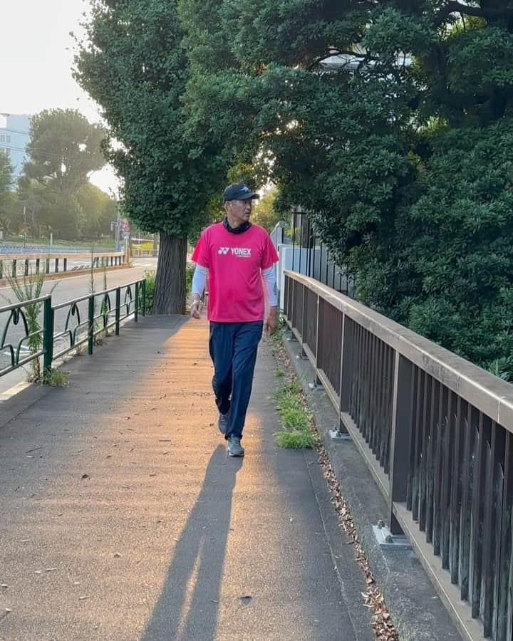 金石昭人のインスタグラム：「カネやん散歩🚶  今日も一日元気で頑張りましょう😄  甲子園開幕⚾️  熱い夏にしてくれ〜⚾️⚾️  どや  #カネやん散歩 #今日も一日頑張ろう  #どや」