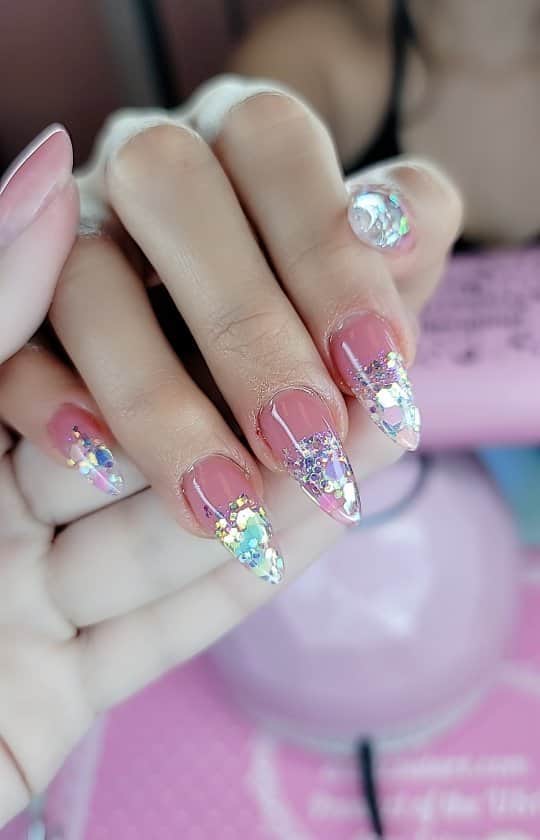 Max Estradaのインスタグラム：「Enailcouture.com new 123go bubble gum gel,  solid glue gel♡ vegan and Hypoallergenic.  Made in America 🇺🇸The moment so many have been waiting for is finally here! Enailcouture.com 123go maximum square is the longest flat boxy square pre made full coverage gel nail in the game. We also dropped xs sculpture square and magical ice hologram stickers☆Enailcouture.com 123go 5XL Coffin nails are the longest full coverage pre made gel nails in the world. They are EVERYTHING, made in America.Enailcouture.com new product drop ♡!~ 123go diy gel and our new charm nail stickers 😍Enailcouture.com made in American ♡!~Enailcouture.com 123go pre made gel nails are the game changer !~ perfect nails every time with no smells or dust!~ long lasting and easy removal , made in America! Enailcouture.com  #ネイル #nailpolish #nailswag #nailaddict #nailfashion #nailartheaven #nails2inspire #nailsofinstagram #instanails #naillife #nailporn #gelnails #gelpolish #stilettonails #nailaddict #nail #💅🏻 #nailtech#nailsonfleek #nailartwow #네일아트 #nails #nailart #notd #makeup #젤네일  #glamnails #nailcolor  #nailsalon #nailsdid #nailsoftheday Enailcouture.com」