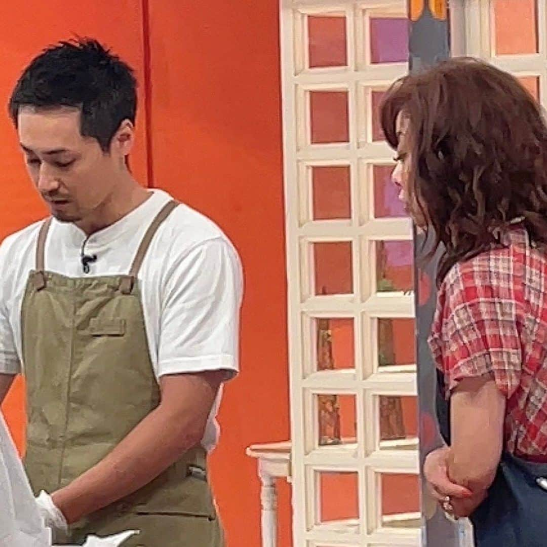 モモコさんのインスタグラム写真 - (モモコInstagram)「大好きだったイタリアン、スフィーダにいた末広シェフ🧑‍🍳 今は、anu（アニュ）です❗️ モモコのOH！ソレ！み〜よ！に来てくれました♪ 近いうちに行くね❗️  #ハイヒールモモコ #👠 #👠🍑 #CHANEL #シャネラー #グルメ #アメブロ #YouTube #モモコ新聞 #モモコのOHソレみーよ #オーソレ #カンテレ #anu #アニュ #大阪 #末広シェフ」8月6日 8時05分 - highheel_momoko