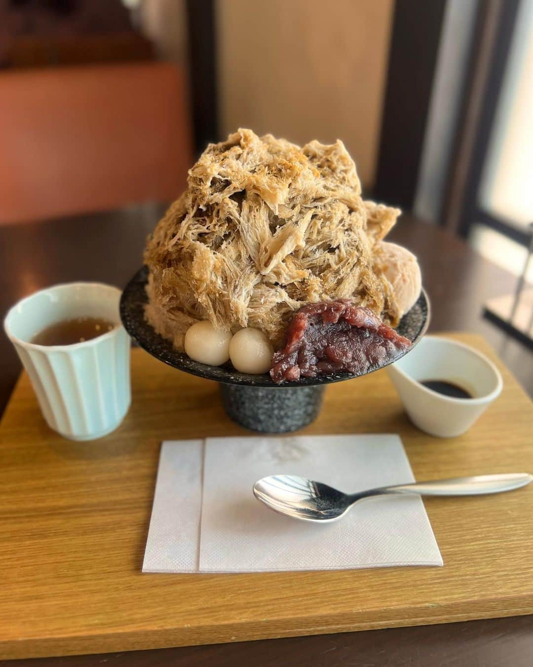 ののさんのインスタグラム写真 - (ののInstagram)「きな粉ミルク金時🍧  行ったこと無いお店のかき氷を食べようと行ってきた シンプルに美味しいやつ、、、🫶  オープン時間に行って並ばずに座れた☺️  テーブルにきな粉入った器も持ってきてくれたので、追加できな粉かけられるよ #吉祥茶寮#吉祥茶寮祇園本店#祇園カフェ#祇園グルメ#祇園#京都カフェ#今日グルメ#京都かき氷#京都かき氷巡り#かき氷#かき氷巡り#かき氷部#かきごおりすと#かきごーらー」8月6日 7時46分 - nonoko0309