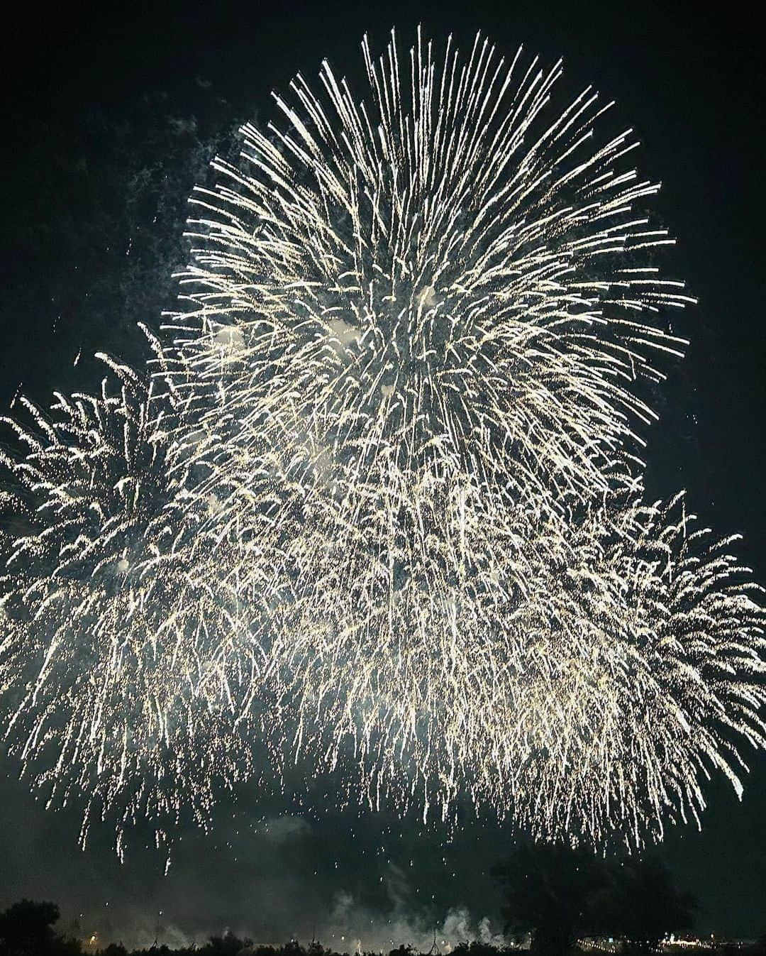 黒田瑞貴さんのインスタグラム写真 - (黒田瑞貴Instagram)「花火見てきました🎆！  #fireworks #japaneseculture #tokyofireworks #tokyo」8月6日 8時21分 - kurodamizuki_