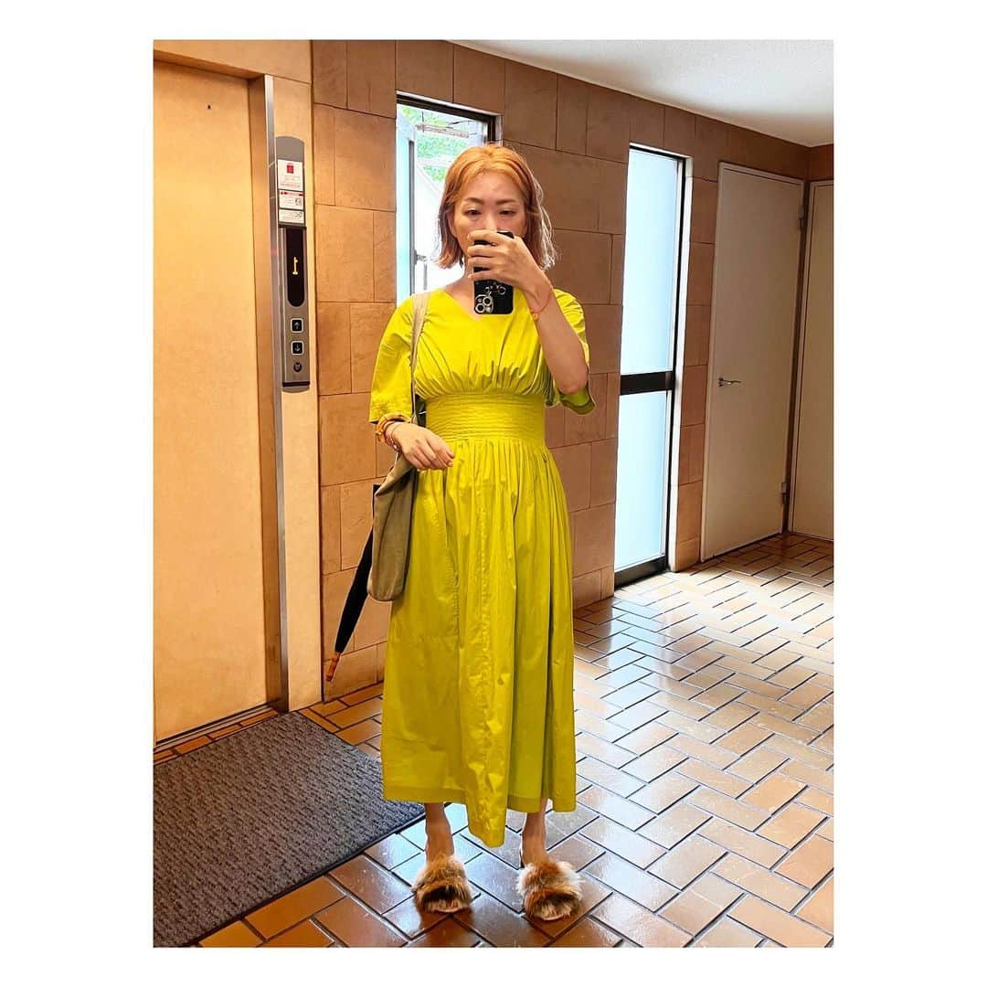 阿部洋子さんのインスタグラム写真 - (阿部洋子Instagram)「👗👒👙👕👘👗👚  #最近のあたす  と #ちょっと前のあたす   #ootd #sotd  #記録   ジムのエントランスで📸撮りがち🙄 なのでぐったり顔＆ラフな格好多し🫠  #fashion #fashionaddict」8月6日 9時02分 - hirocoring