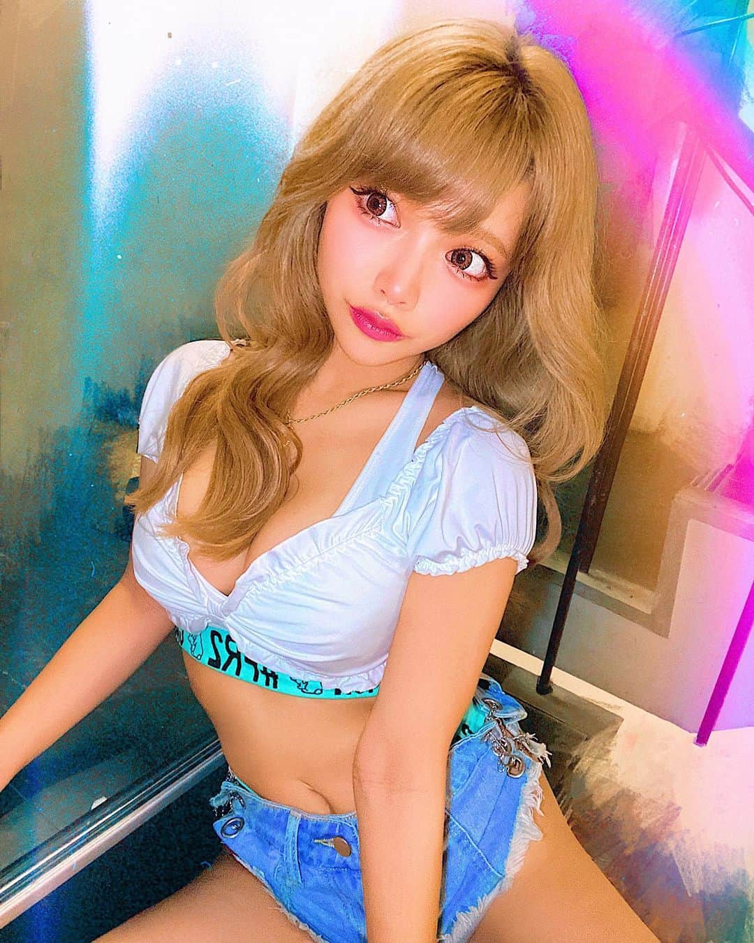Hiiroのインスタグラム：「ｷﾞｬｳ💖  やーほー💛  髪色あかるくしてから1回も投稿できてなかった💦🥺 最近全然写真撮らなくなっちゃってダメだ💦  もっとがんばりまふ❤️‍🔥  ・  ・  ・」