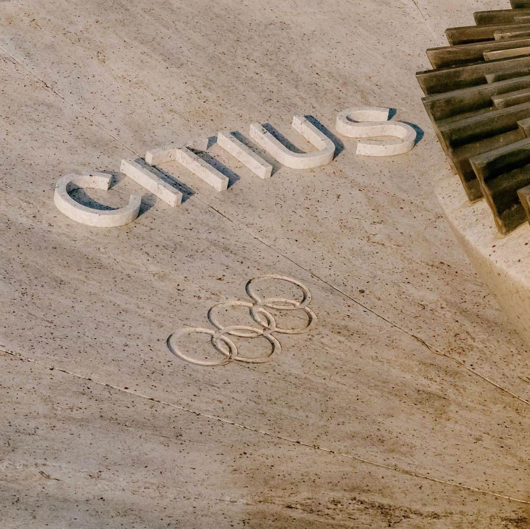 アレックス・シブタニさんのインスタグラム写真 - (アレックス・シブタニInstagram)「Lausanne, Switzerland… the Olympic Capital.   "Citius, Altius, Fortius – Communiter" // "Faster, Higher, Stronger – Together"   @olympics @olympicmuseum   #lausanne #switzerland #olympic #olympics #leicaq #leicam10r #leica #shotsbyshibs」8月6日 9時46分 - alexshibutani