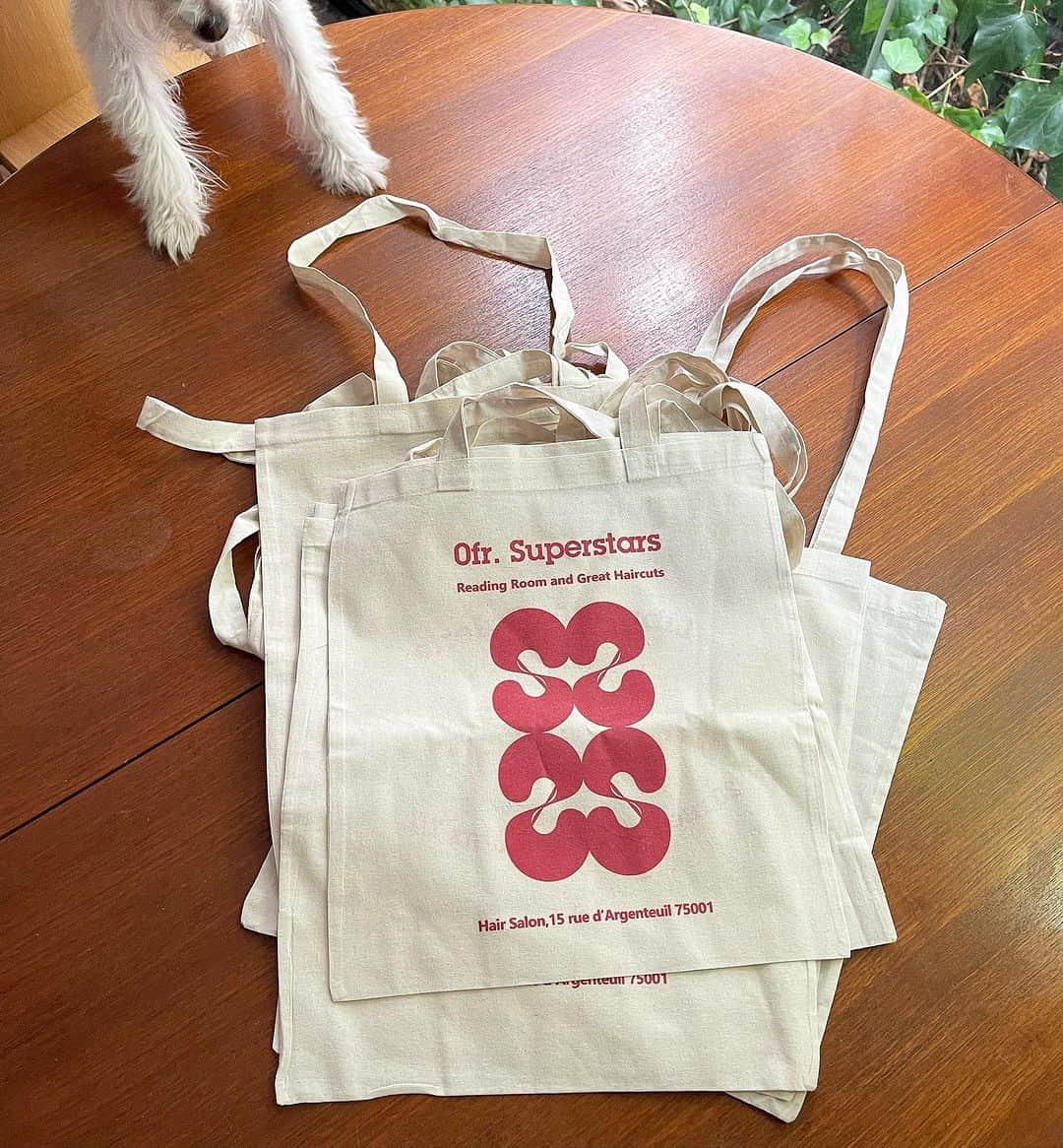 SUPERSTARSのインスタグラム：「Ofr tote bags have arrived at SUPERSTARS Tokyo💥🗼💥🗼💥🗼💥  @ofrparis @superstars.hairsalon」