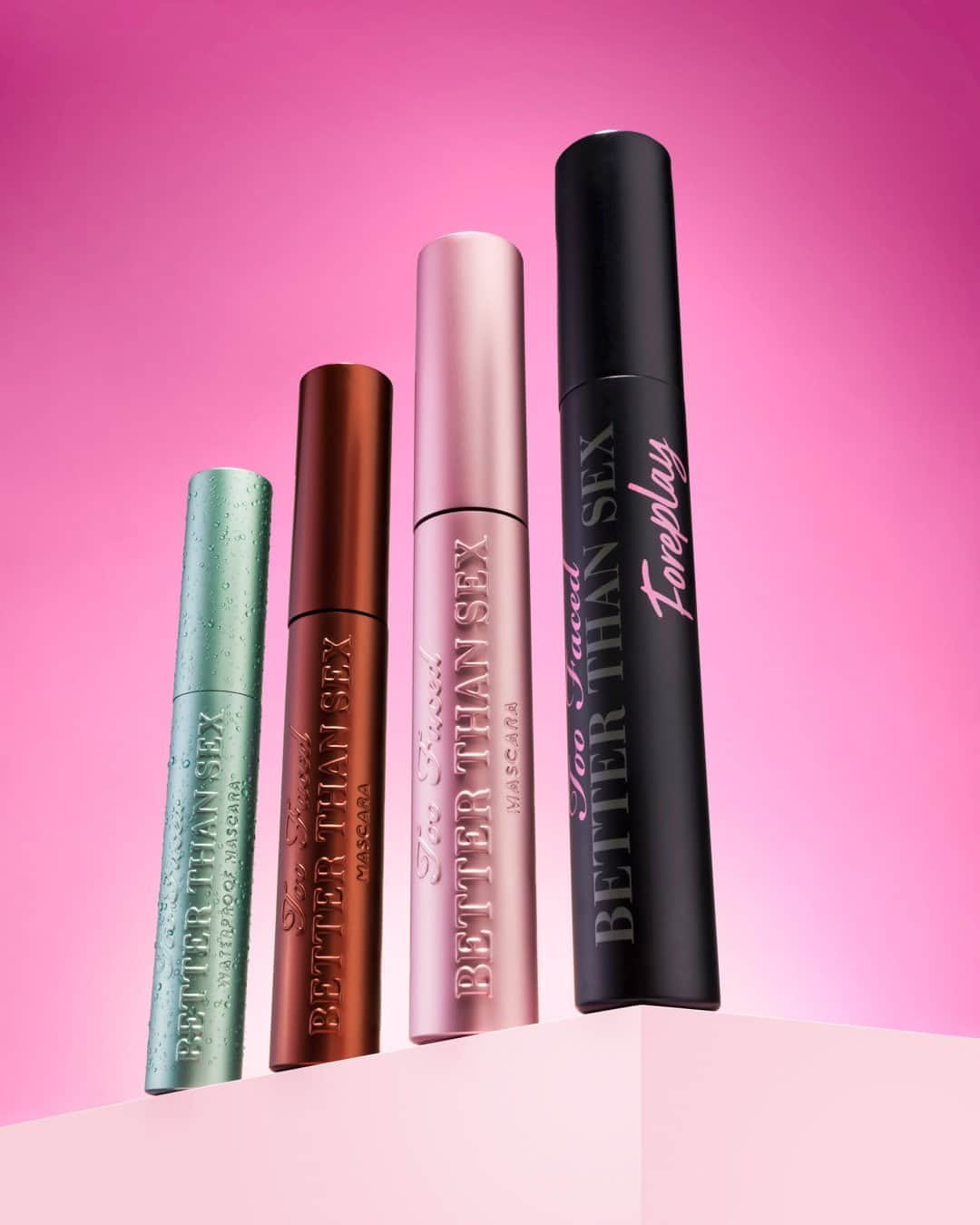 Too Facedのインスタグラム：「in our mascara era ✨😍💖 We have a NEW addition to our Better Than Sex Collection - Better Than Sex Foreplay Mascara Primer! Which of our iconic #toofaced mascaras are you pairing with our new primer?! #tfcrueltyfree #betterthansex」
